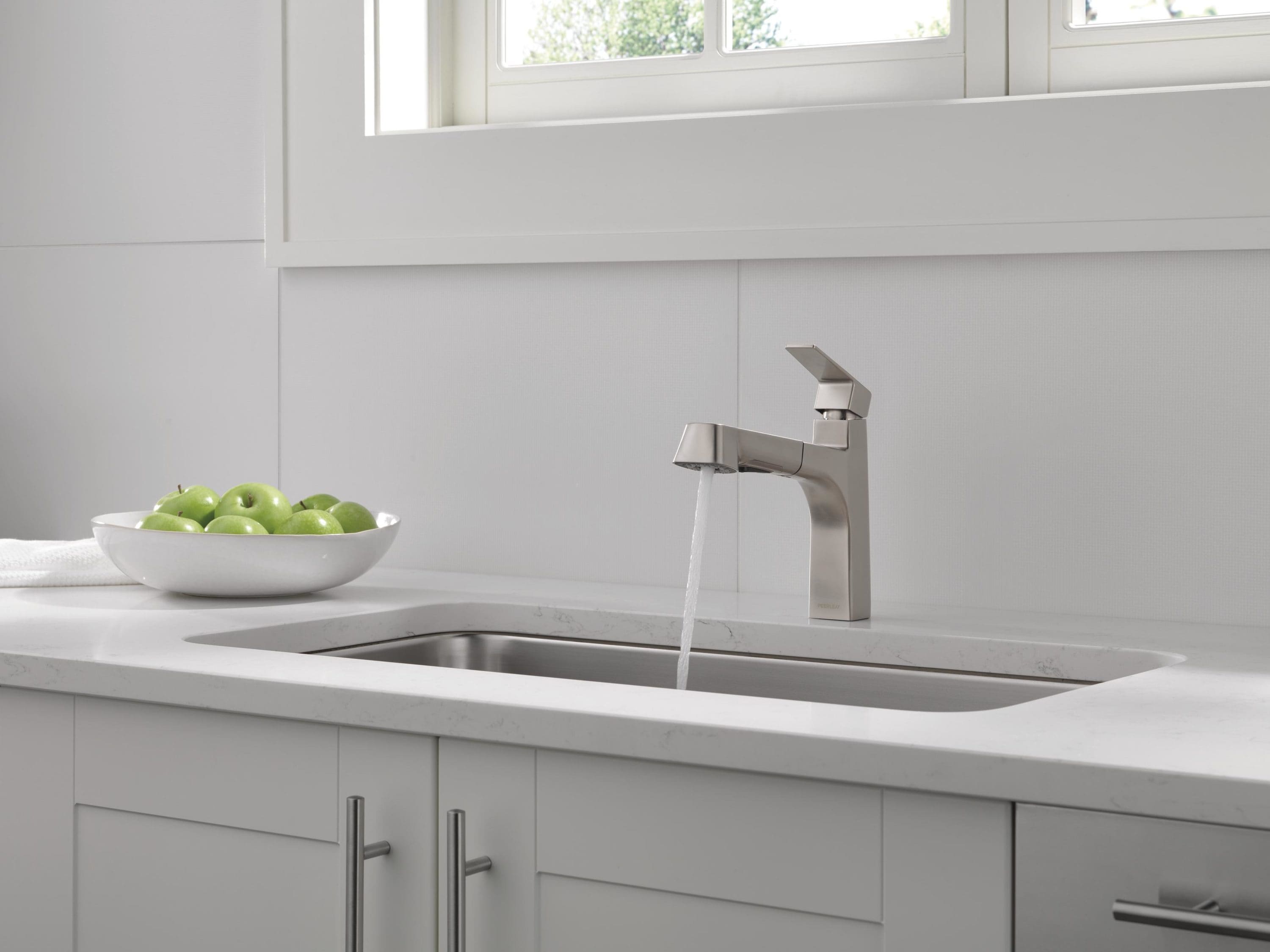 Peerless P6919LF-SS Kitchen-Faucets - View #4
