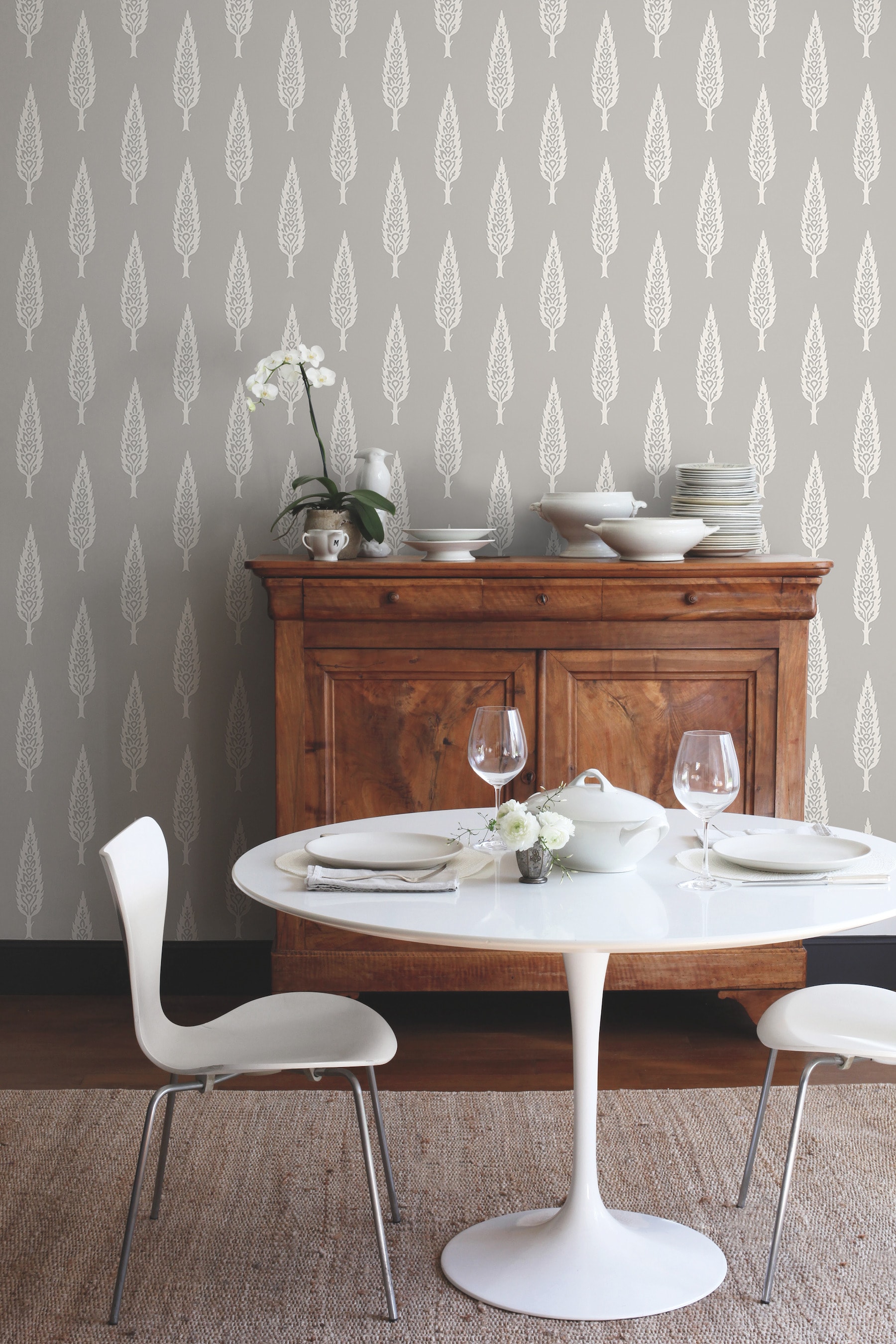 York Wallcoverings SS2605 Silhouettes 60.8-Sq. Feet Gray Non-woven Ivy/Vines Prepasted Water Activated Paste Wallpaper