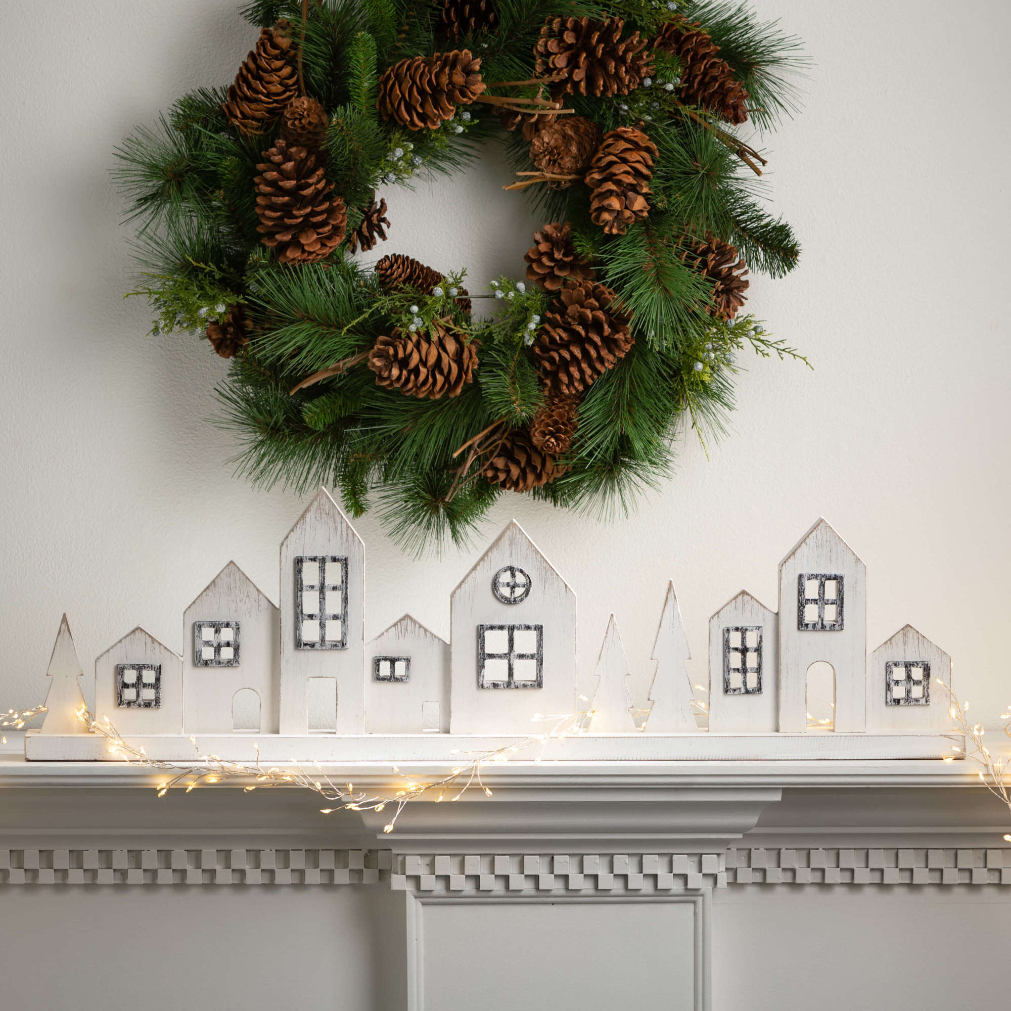 Sullivans WR971 Artificial-Christmas-Wreaths - View #5