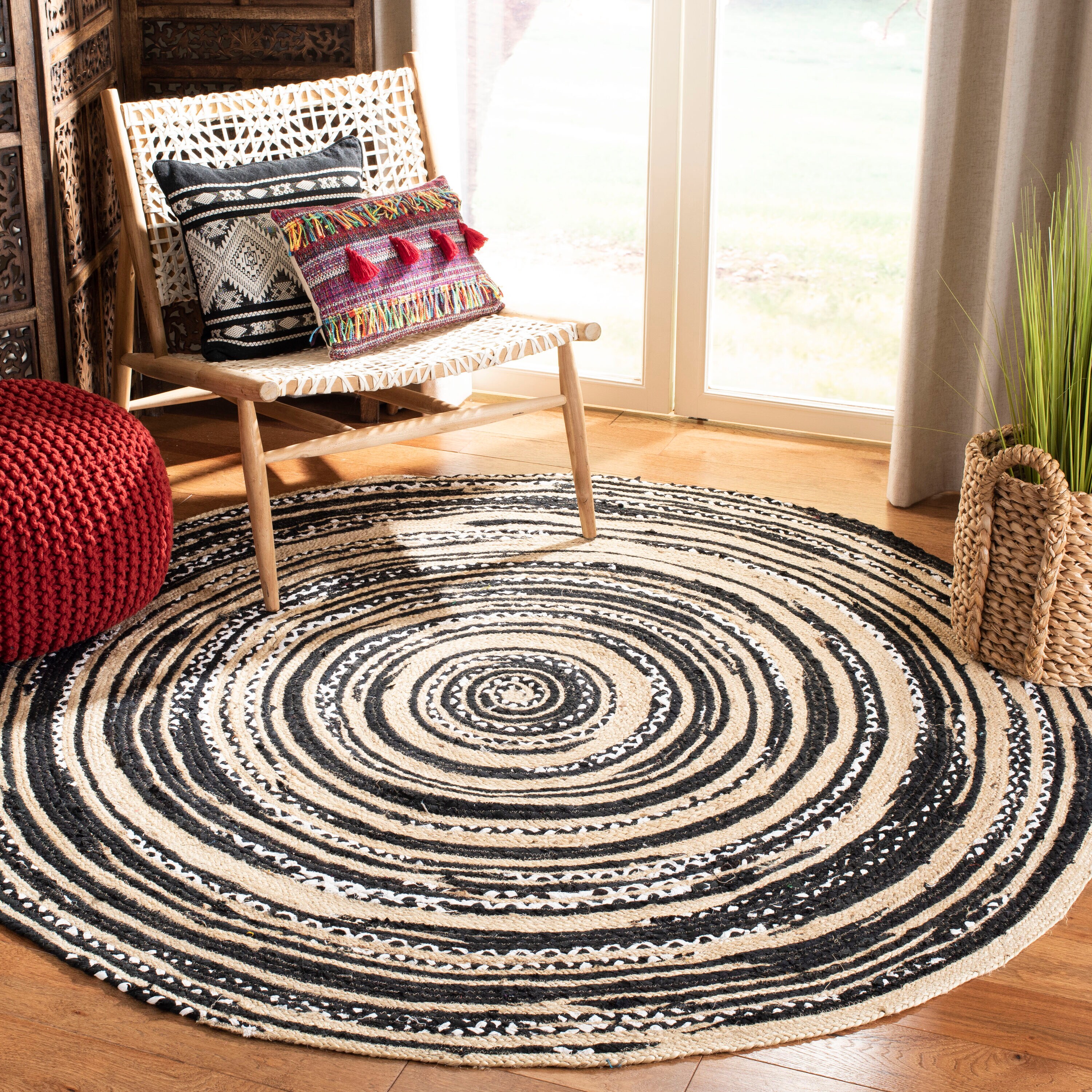  Cape Cod 209 Black/Ivory Bohemian 6ft x 6ft Round Rug