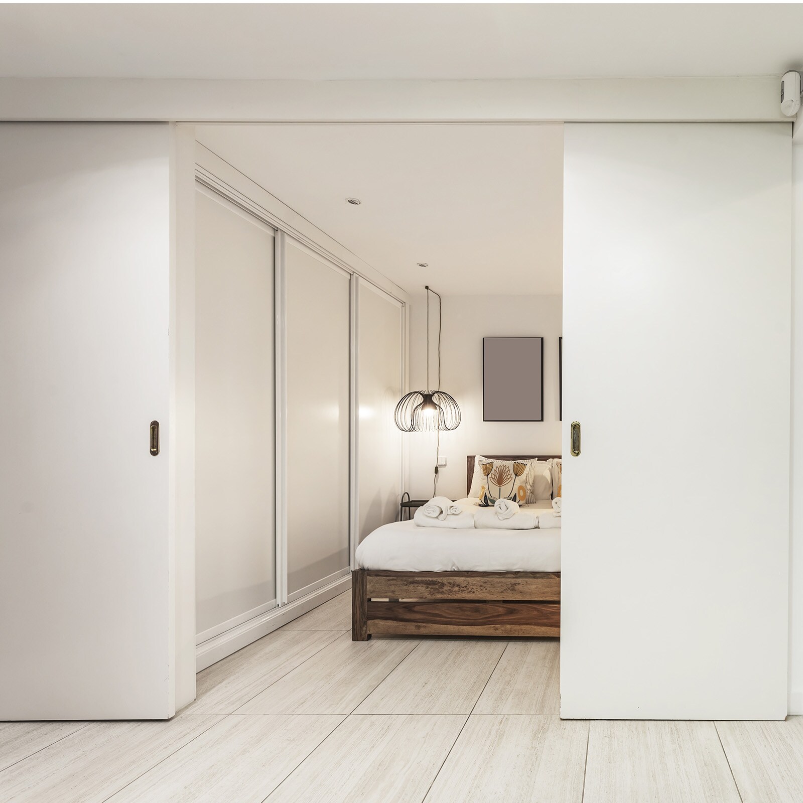 VEVOR TLMTZTLM8FTSOYQ9SV0 Sliding-Closet-Door-Track-Track-Kits - View #2