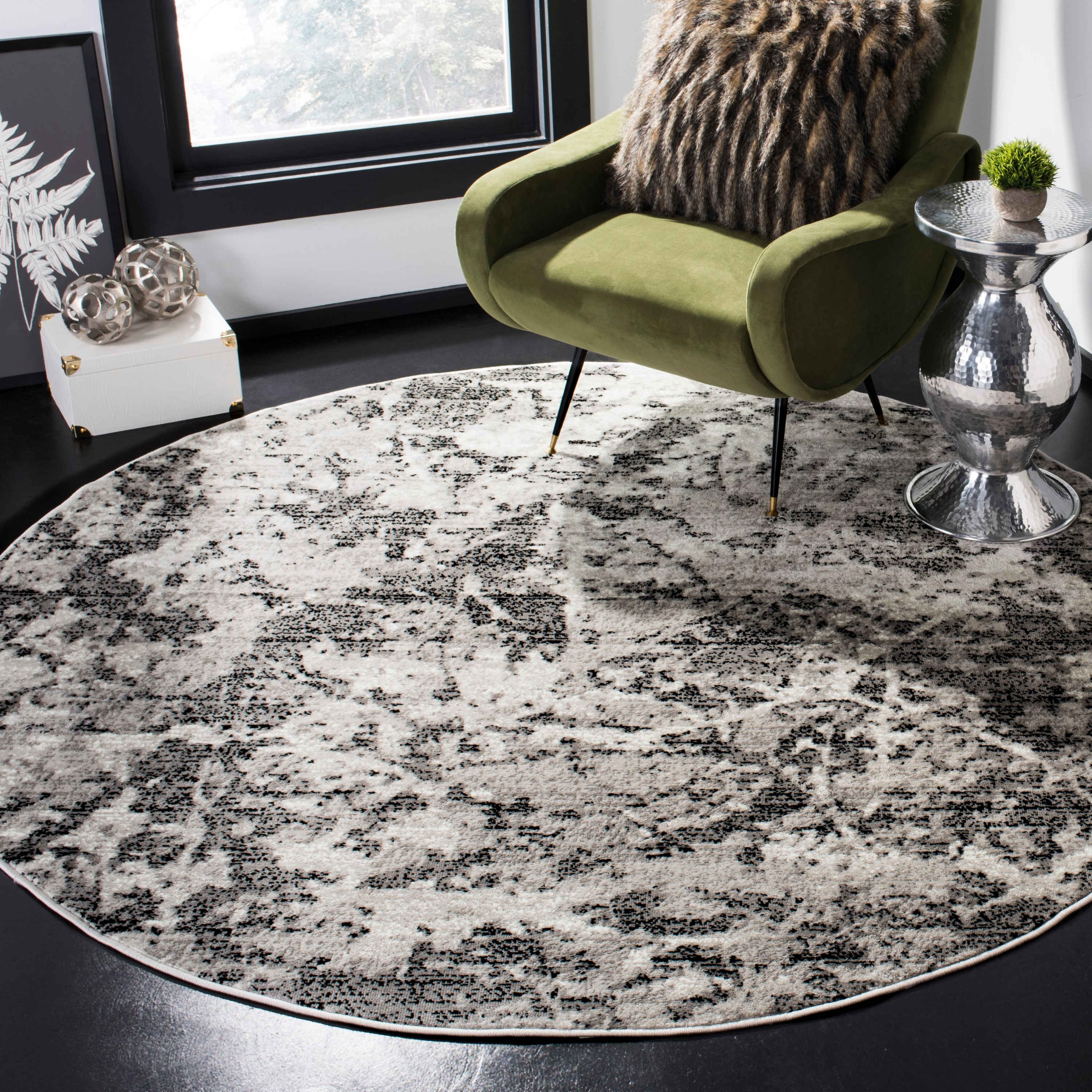 Safavieh SKY186L-6R Skyler Dumage 6 x 6 (ft) Loomed Polypropylene Charcoal/Ivory Round Indoor Distressed/Overdyed Industrial Area rug