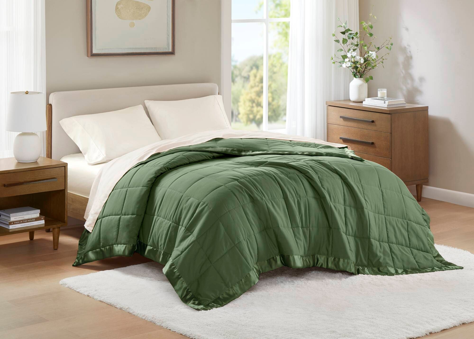 LUXEYARD 1 PCS Twin Lightweight Down Alternative Blanket with Satin Trim Green
