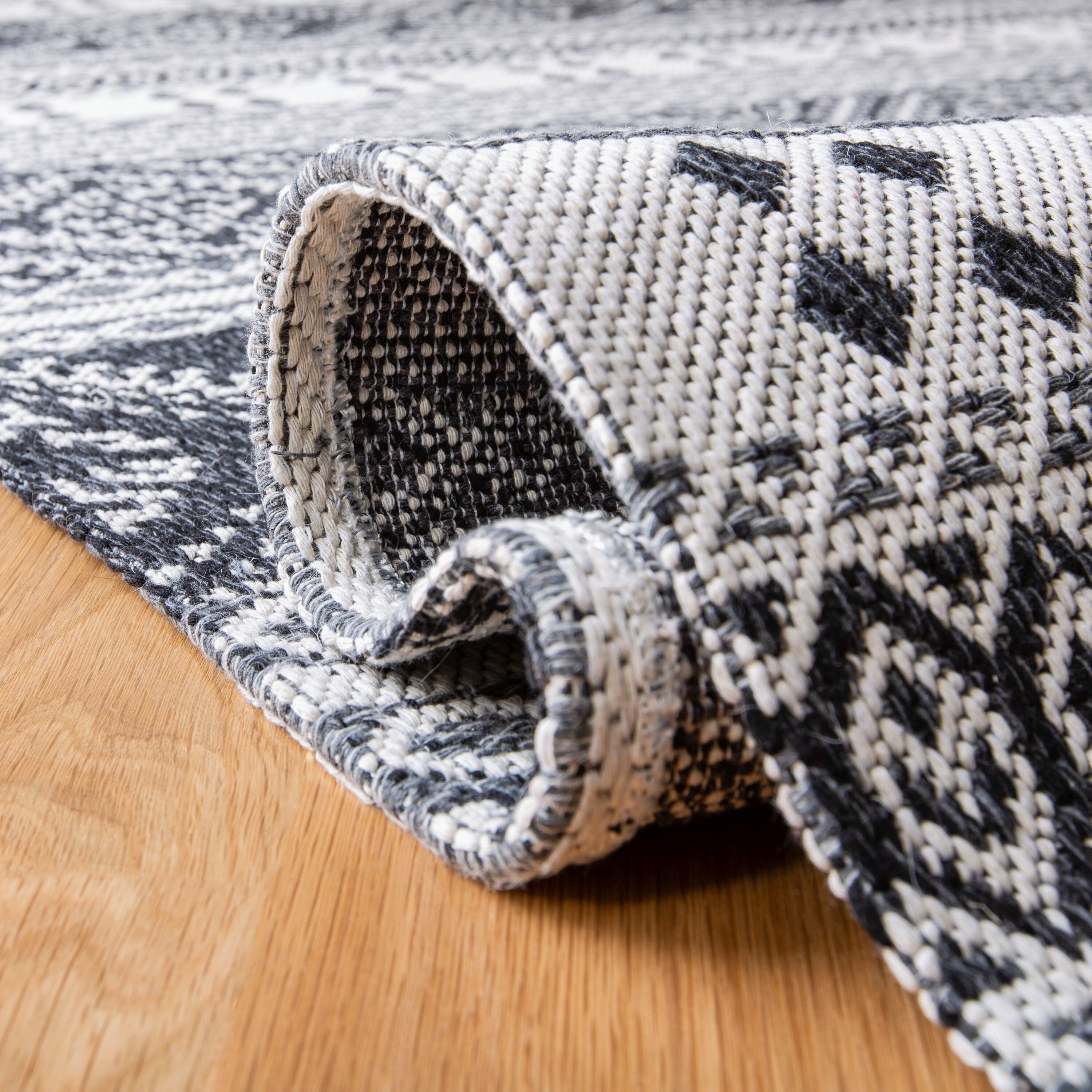 Safavieh AGT445Z-4 rugs - View #5
