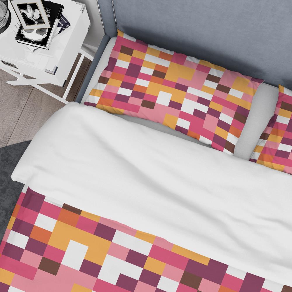 Retro Geometric Pink and Gray Microfiber Full/Queen Duvet Cover Set
