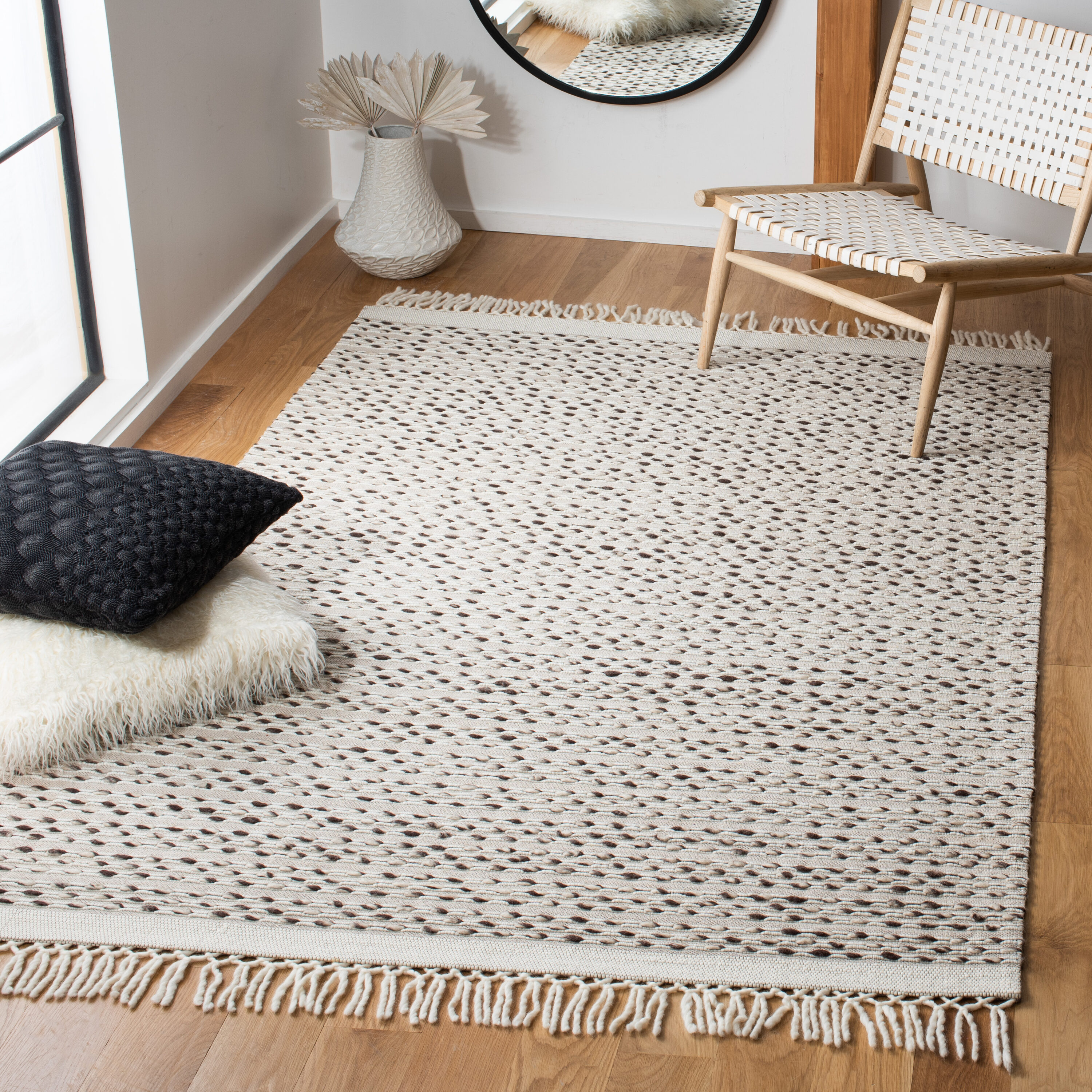 Vermont 307 Ivory Contemporary 5ft x 8ft Medium Rectangle Rug