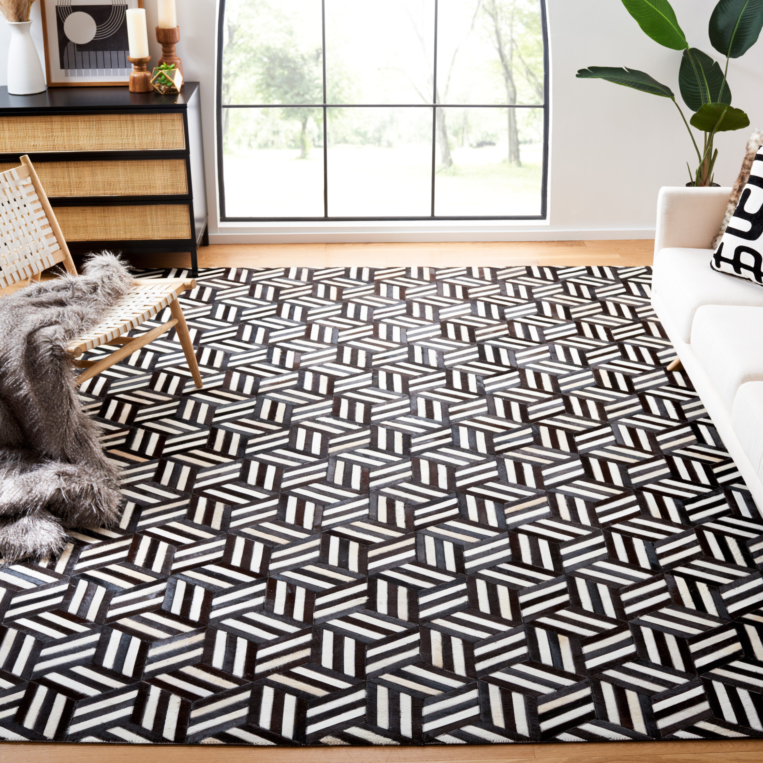  Studio Leather 219 Ivory/Black Contemporary 9ft x 12ft Large Rectangle Rug