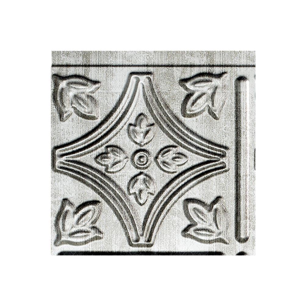 Fasade Traditional Style/Pattern 1 Decorative Vinyl 18in x 24in Backsplash Panel in Crosshatch Silver (5 Pack)