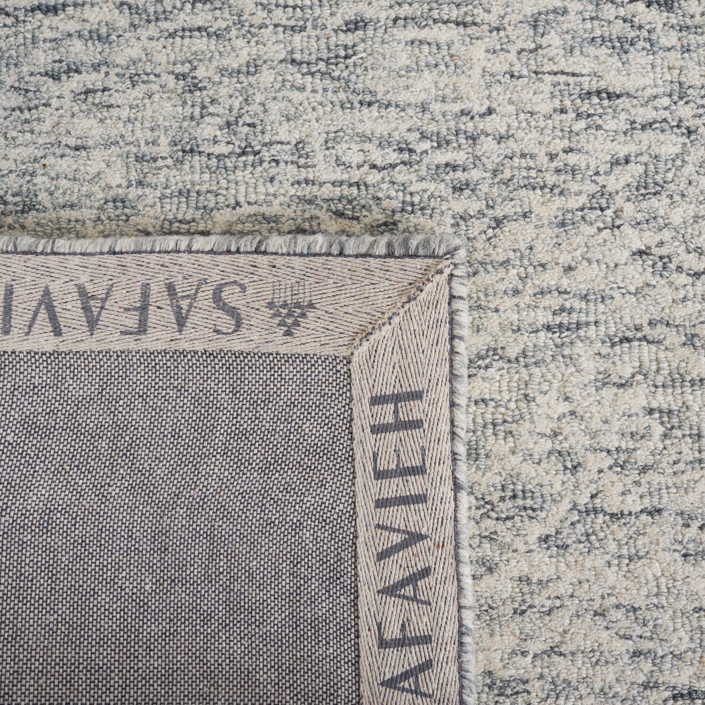 Safavieh MET998H-5 rugs - View #7