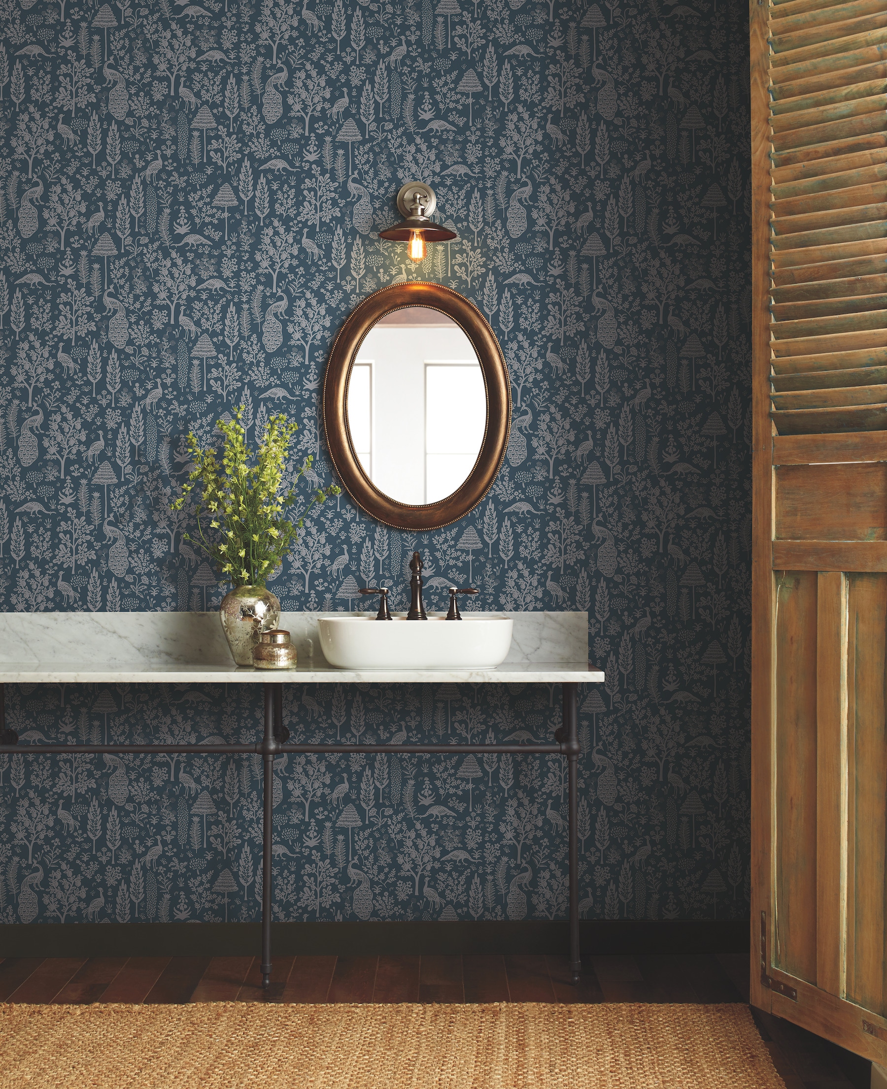 Rifle Paper RP7372 60.8-sq ft Dark Blue Non-woven Ivy/Vines Unpasted Wallpaper