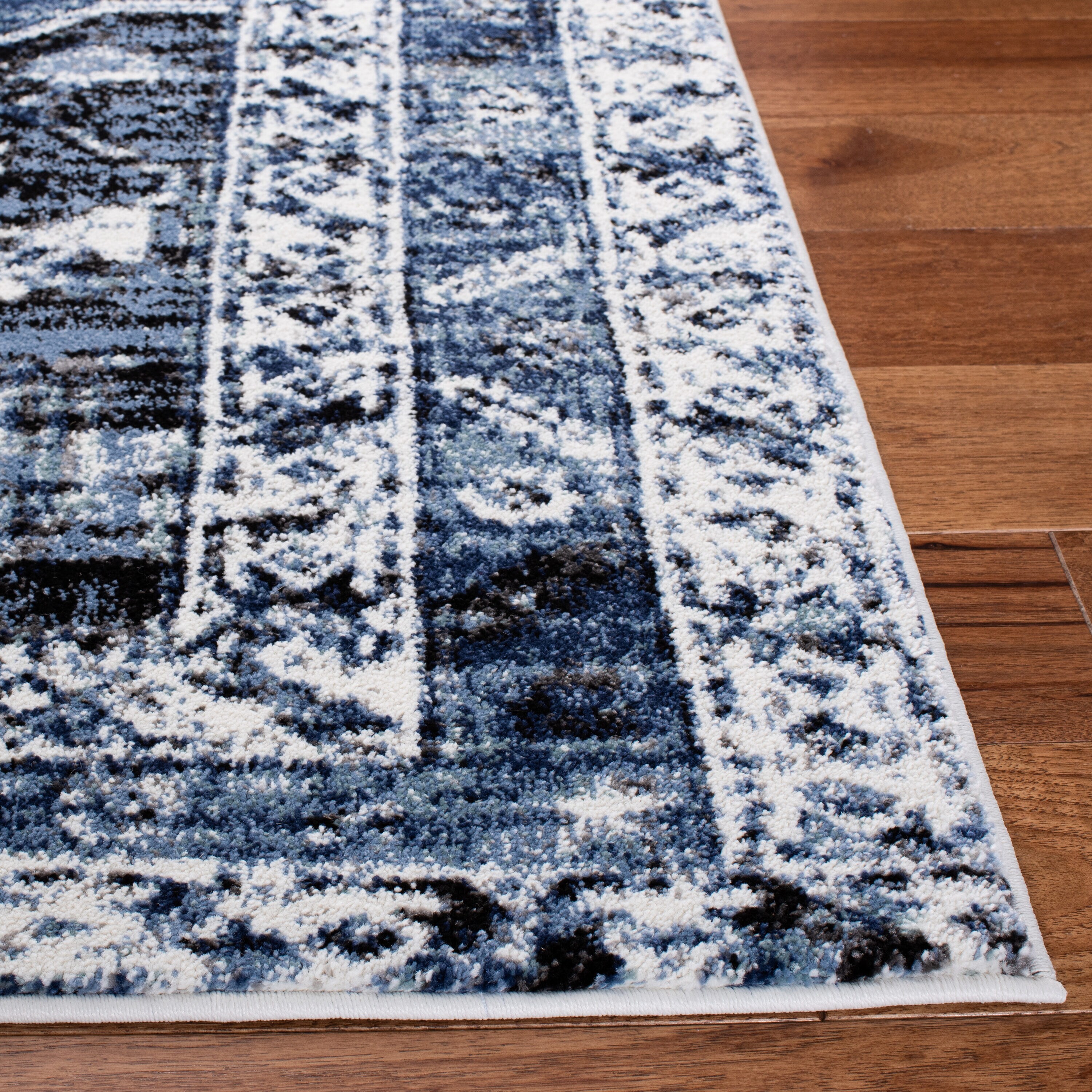 Safavieh VTH228M-7SQ rugs - View #2