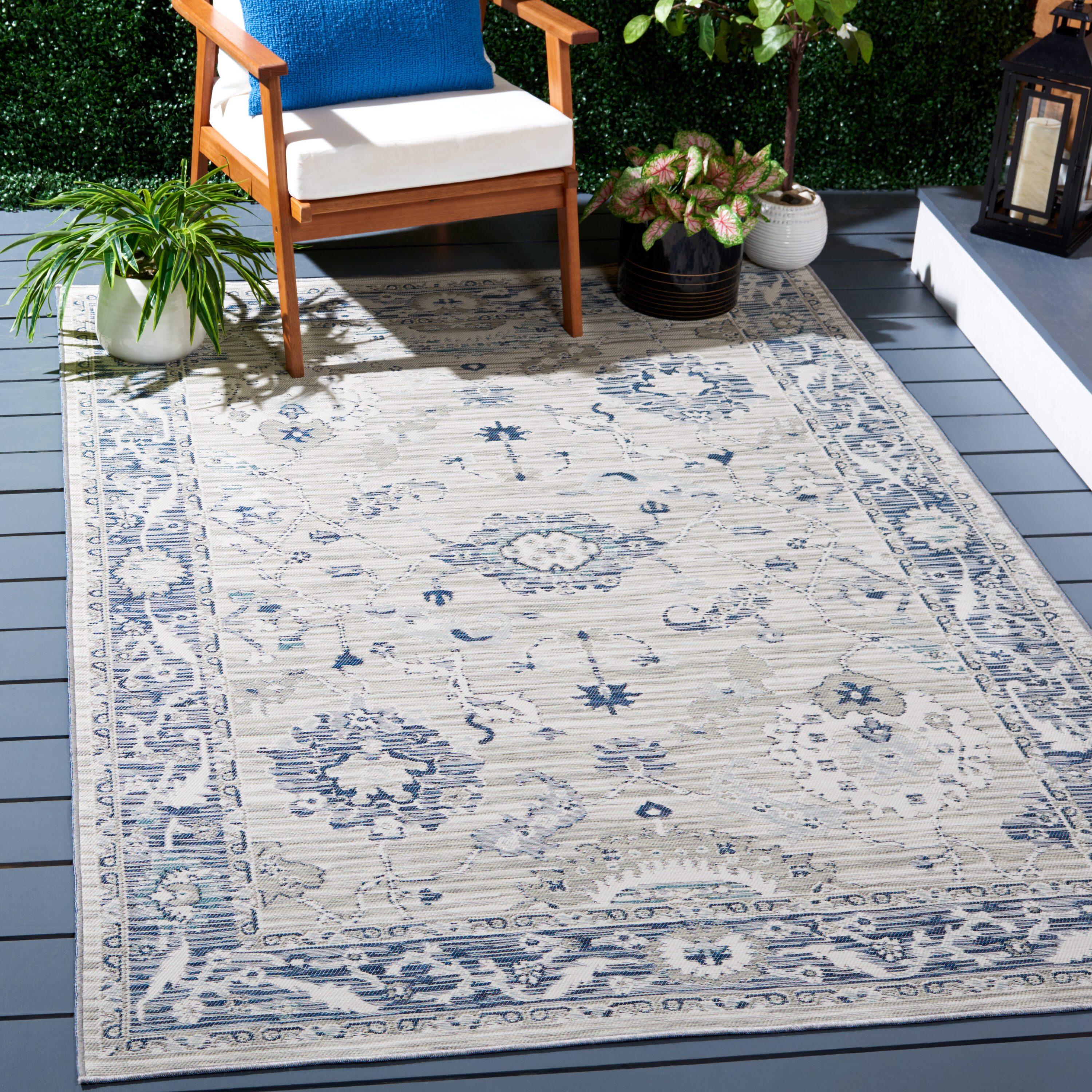 Safavieh 6'7" x 6'7" Grey and Blue Ivory Synthetic Square Area Rug
