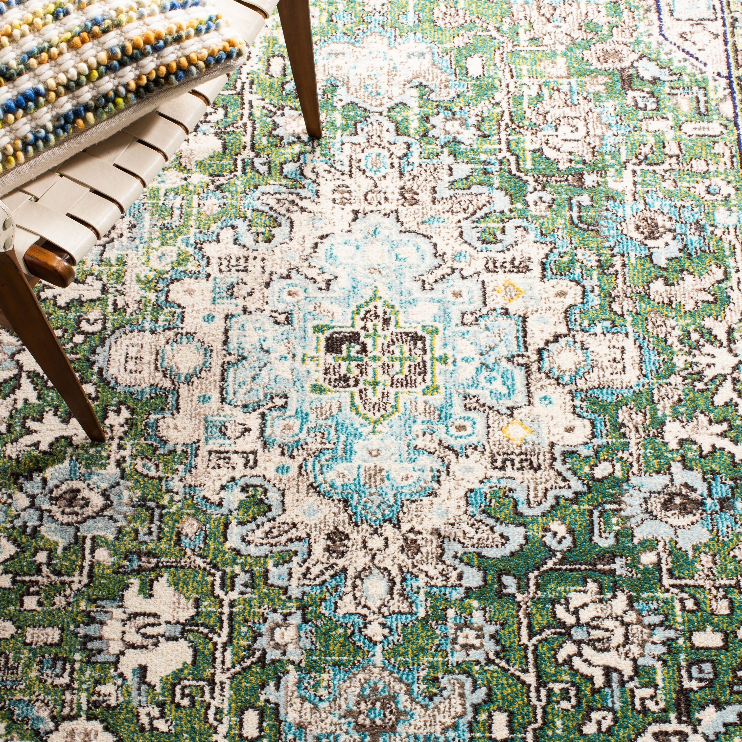 Safavieh MAD474Y-7R rugs - View #6