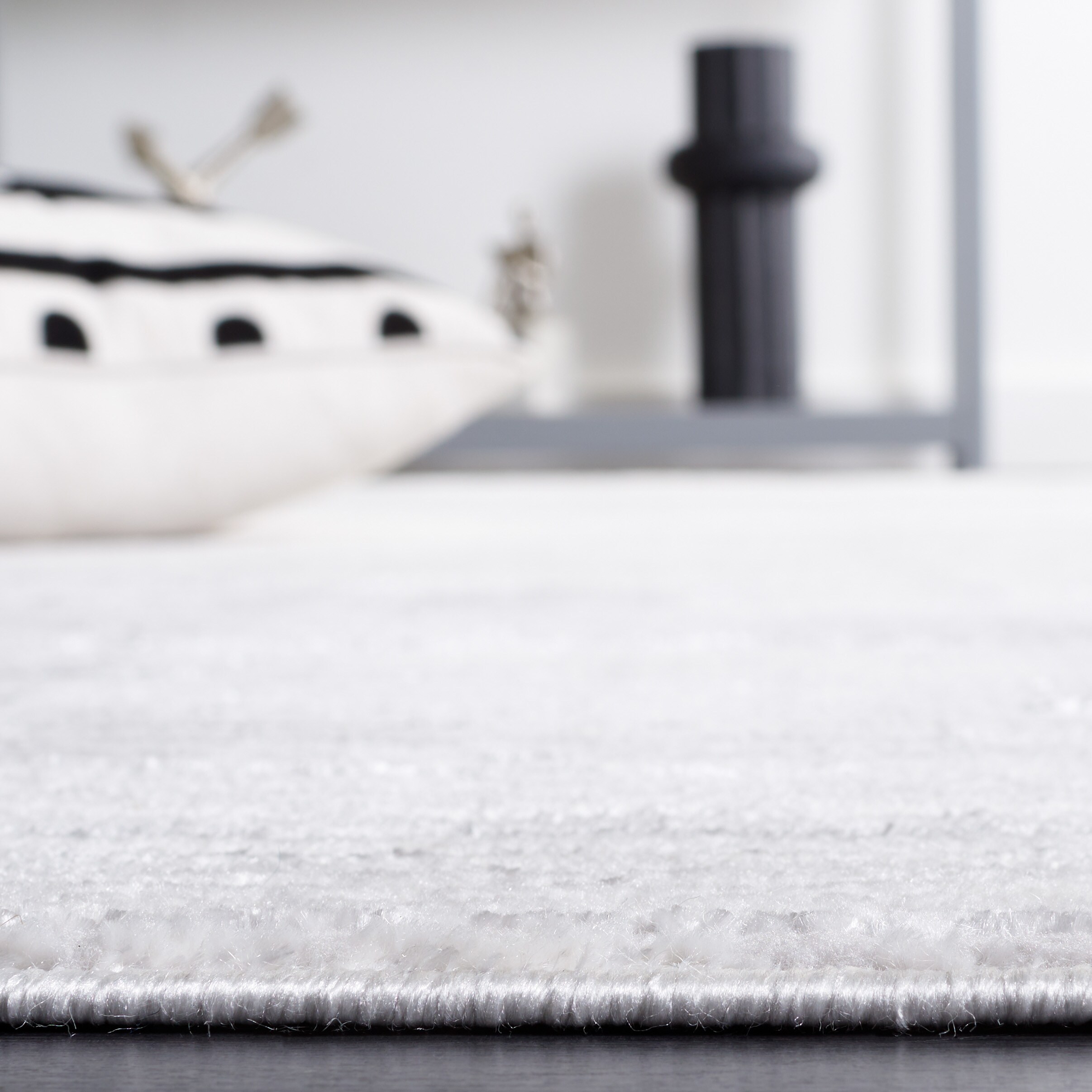 Safavieh HAN102A-7SQ rugs - View #4