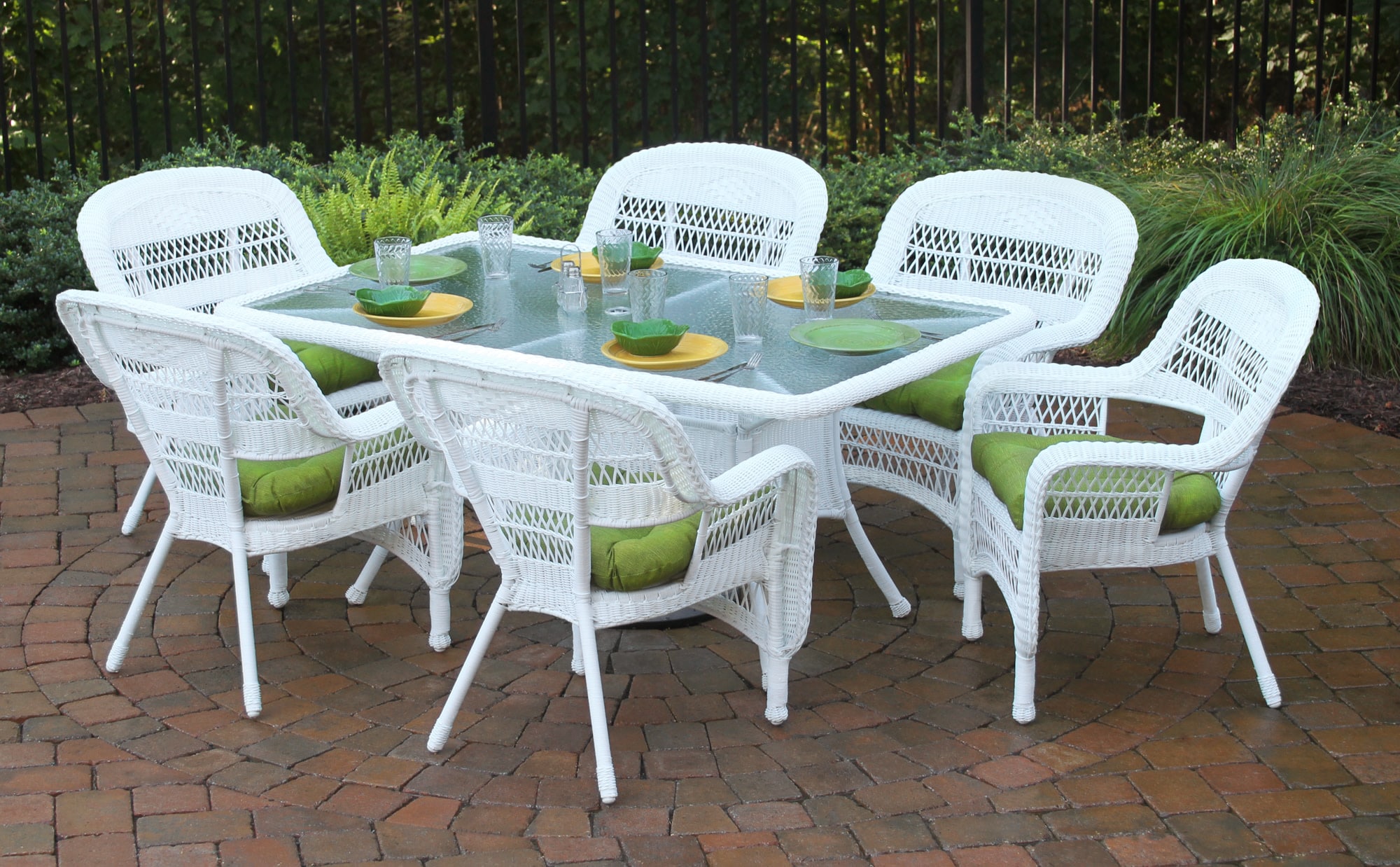 Tortuga Outdoor PSD66-WH MONTL Portside 7 -Piece Coastal White Wicker Patio Dining Set Resin Rectangle Table with 6 Green Cushions Stationary Chairs