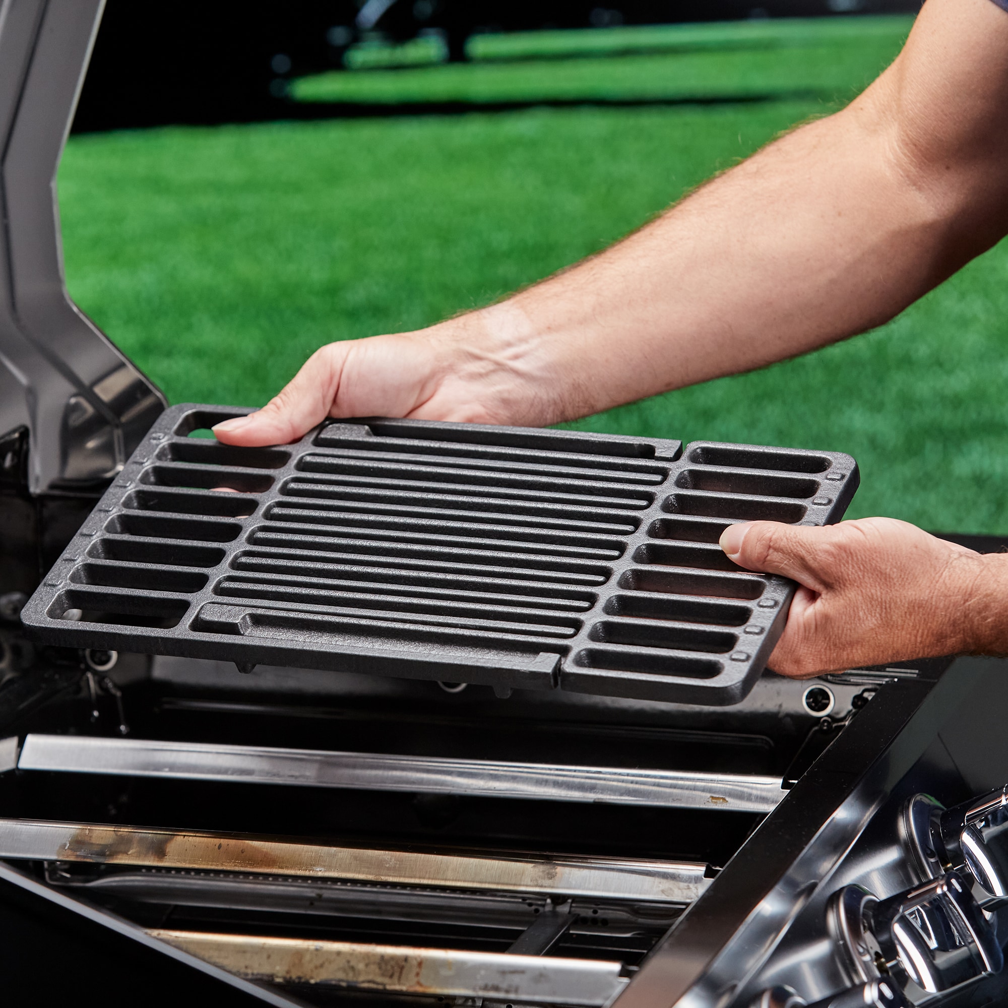 Master Forge 03027MFGD Gas-Grill-Cookgrates-Warmracks - View #5