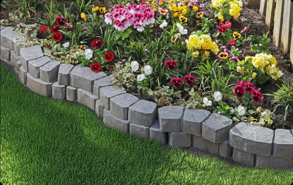   Build an Edged Serpentine Landscape Garden