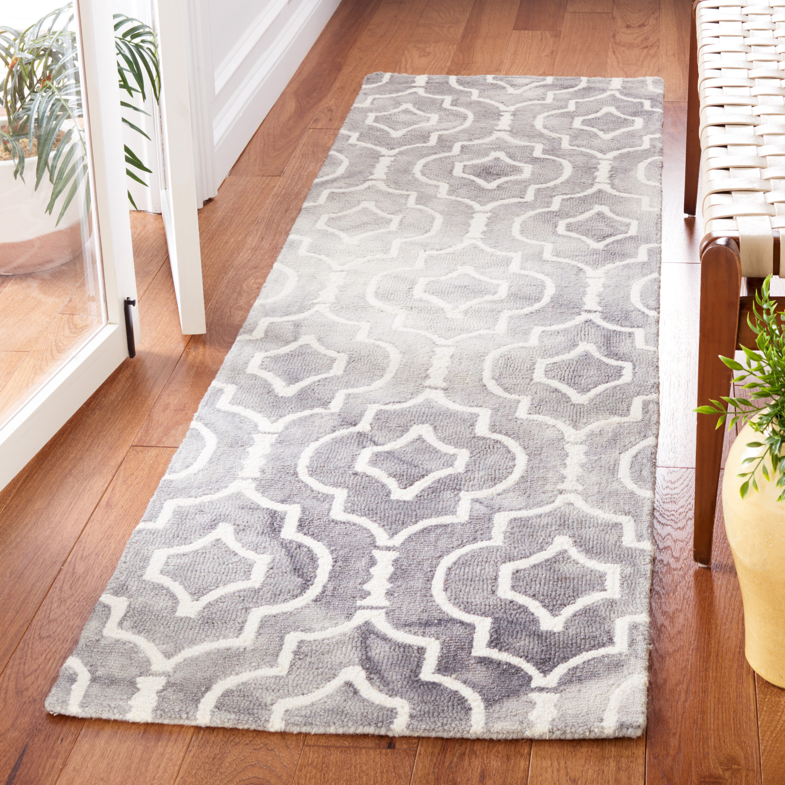  Dip Dye 538 Gray/Ivory Contemporary 2ft-3in x 8ft Runner Rug