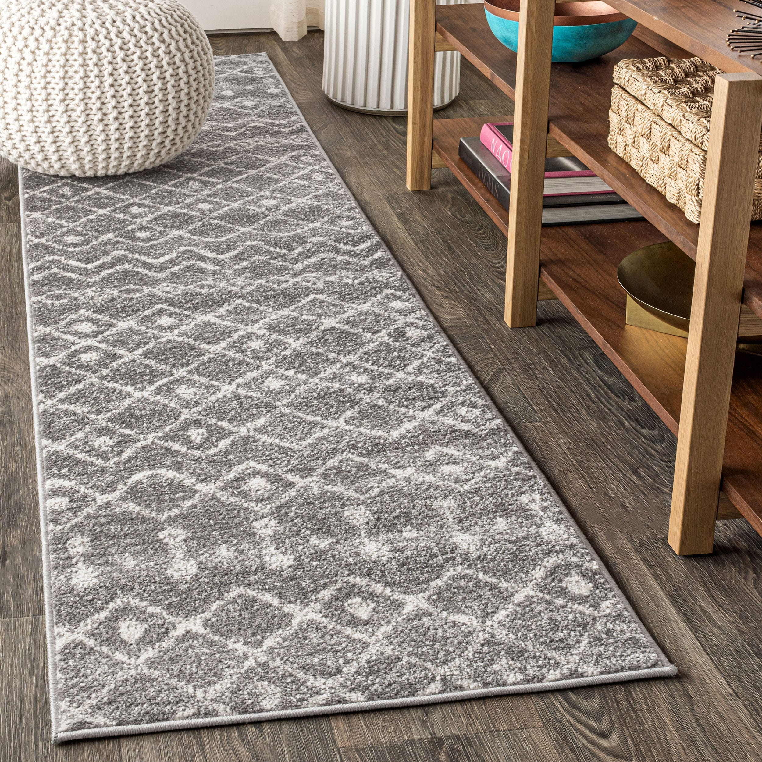 JONATHAN  Y MOH208C-28 Moroccan HYPE Aksil Beni Souk 2 x 8 (ft) Loomed Polypropylene Gray/Cream Rectangular Indoor Trellis Bohemian/Eclectic Runner rug