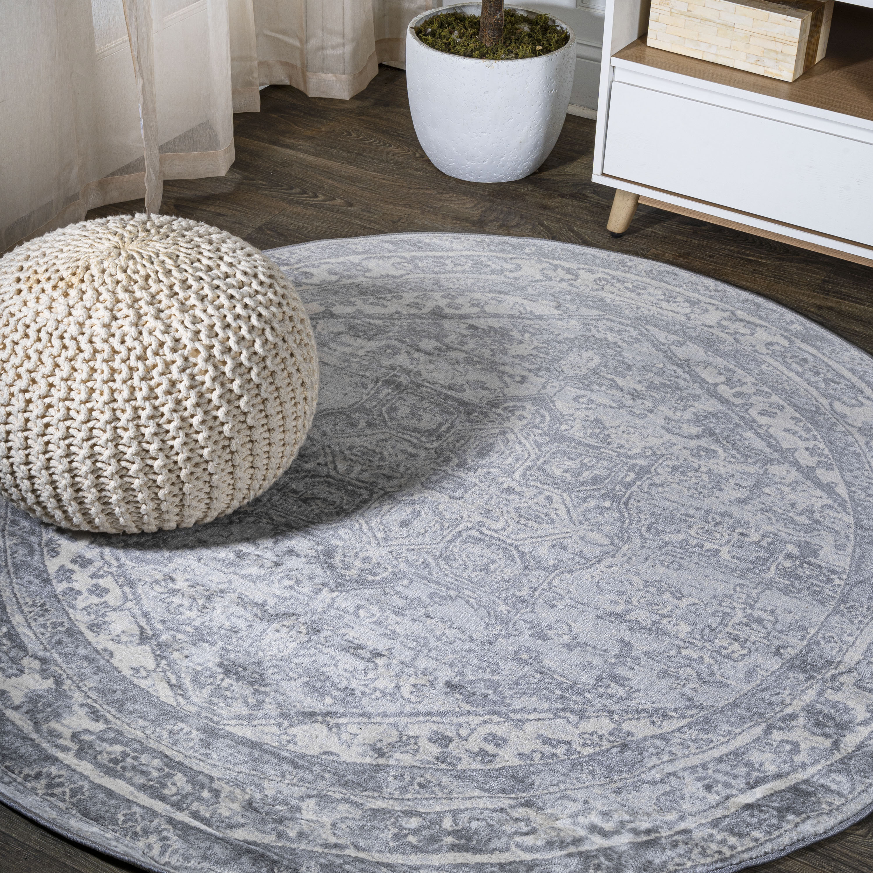 JONATHAN  Y MDP106C-5R MODERN PERSIAN Vintage Medallion 5 x 5 (ft) Loomed Polypropylene Light Gray/Ivory Round Indoor Medallion Persian Area rug
