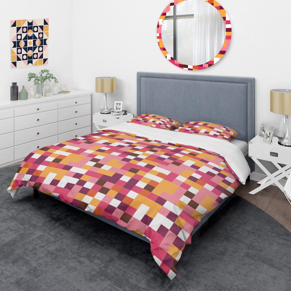 Retro Geometric Pink and Gray Microfiber Full/Queen Duvet Cover Set