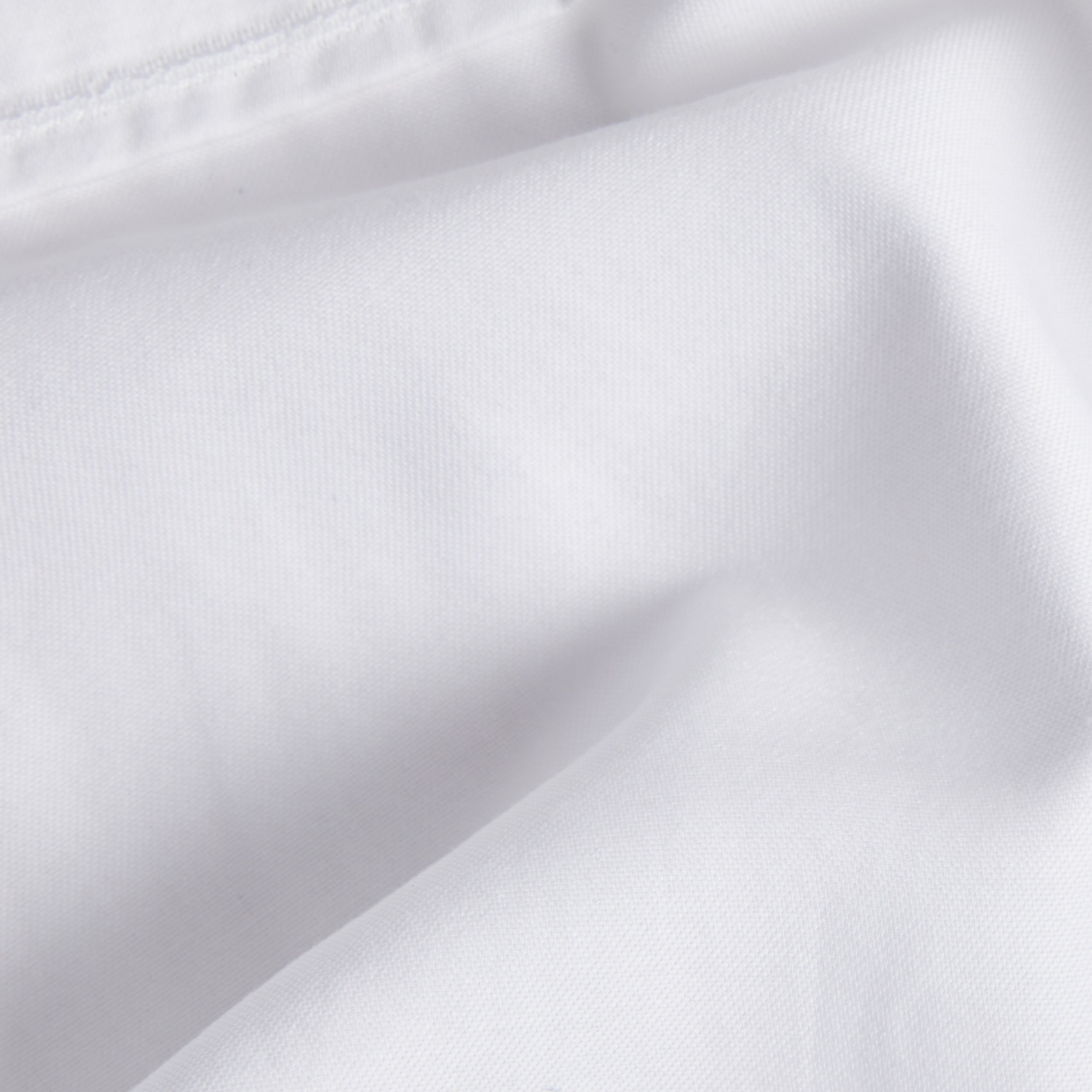 allen + roth Queen 300-Thread Count Cotton White Bed Sheets in the Bed ...