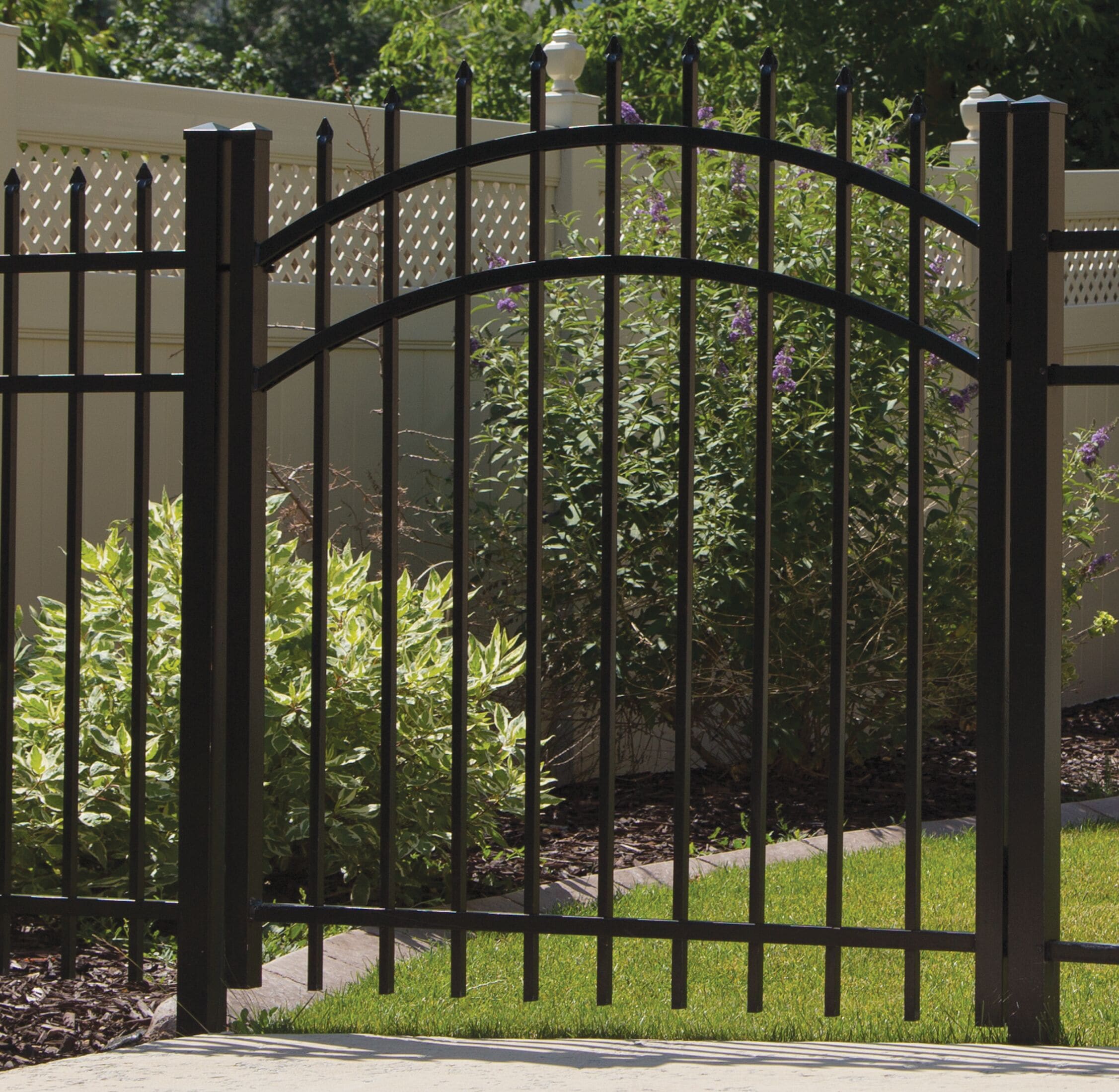 Freedom Providence 6-ft H x 2-in W Black Aluminum Spaced Picket Pressed ...