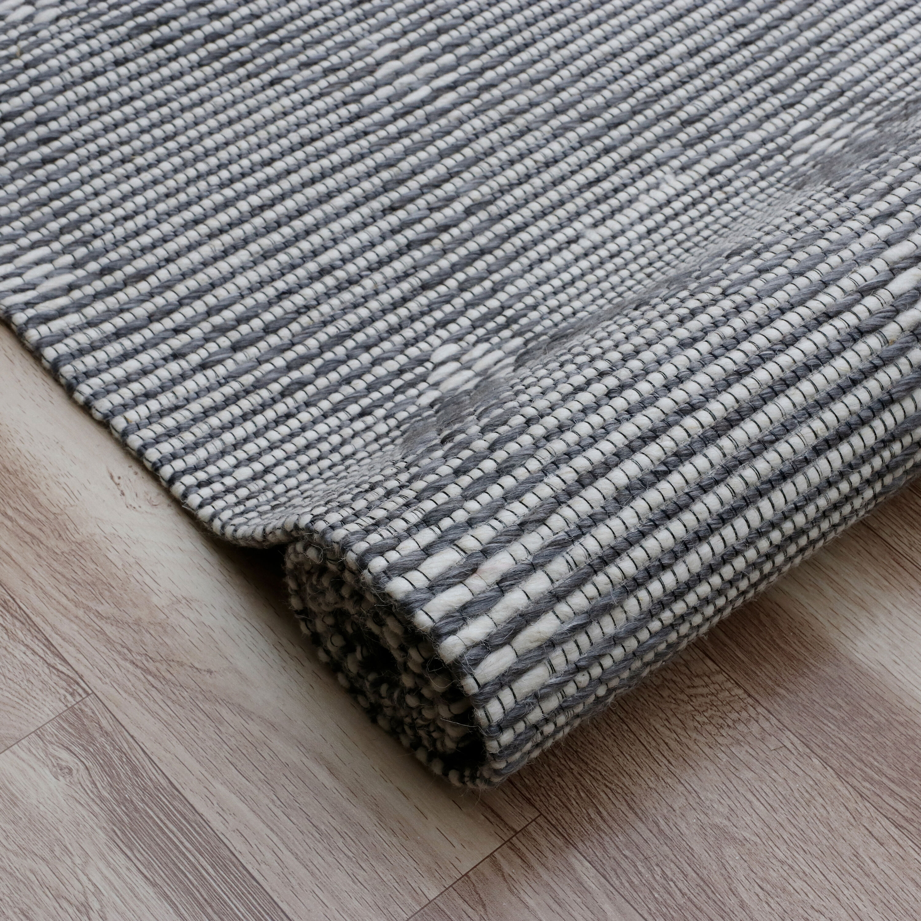 LR Home 7801A7184934J8 rugs - View #4