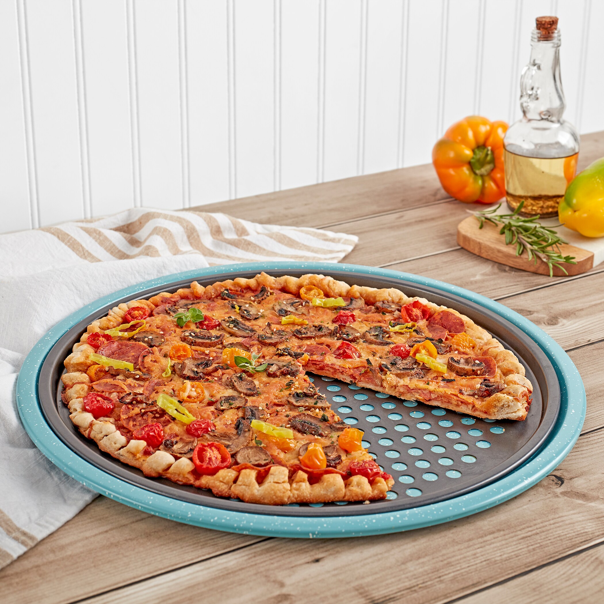 DOLLY PARTON Blue 2-Piece Steel Pizza Pan in the Bakeware department at ...