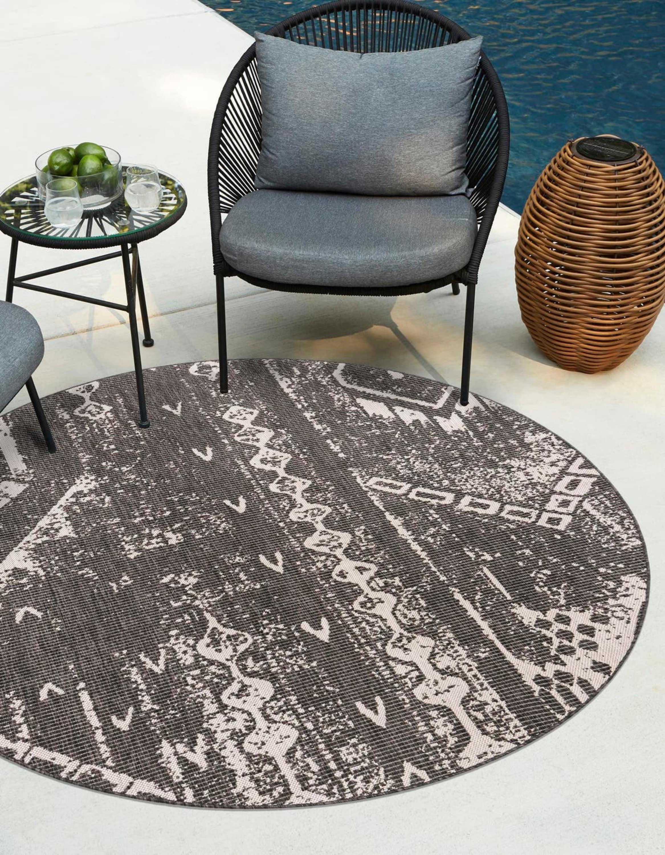 Unique Loom 3181032 Outdoor Bohemian 4 x 4 (ft) Loomed Polypropylene Charcoal Gray Round Indoor/Outdoor Abstract Area rug