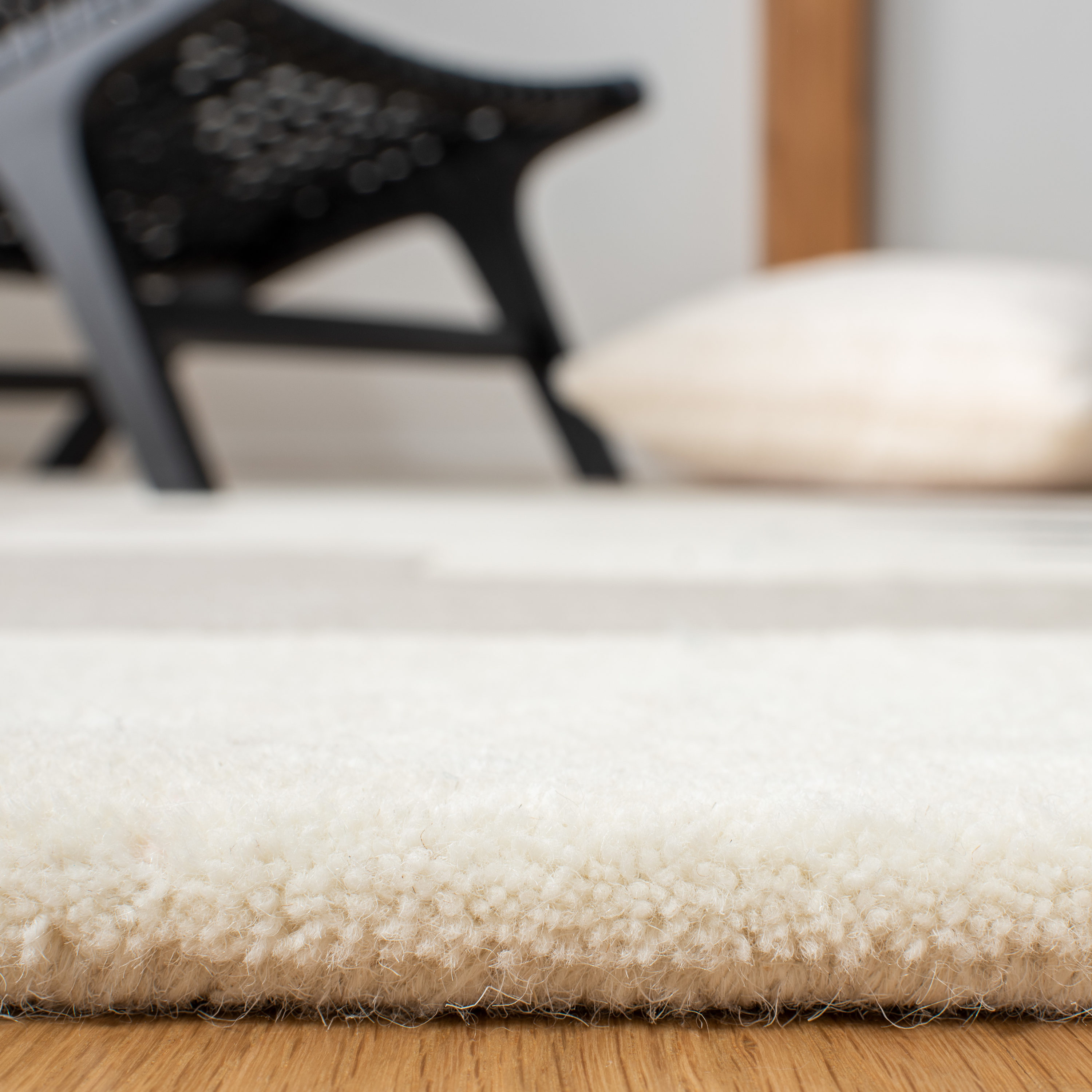 Ivory and Brown Wool Handmade Tufted 3'x5' Area Rug