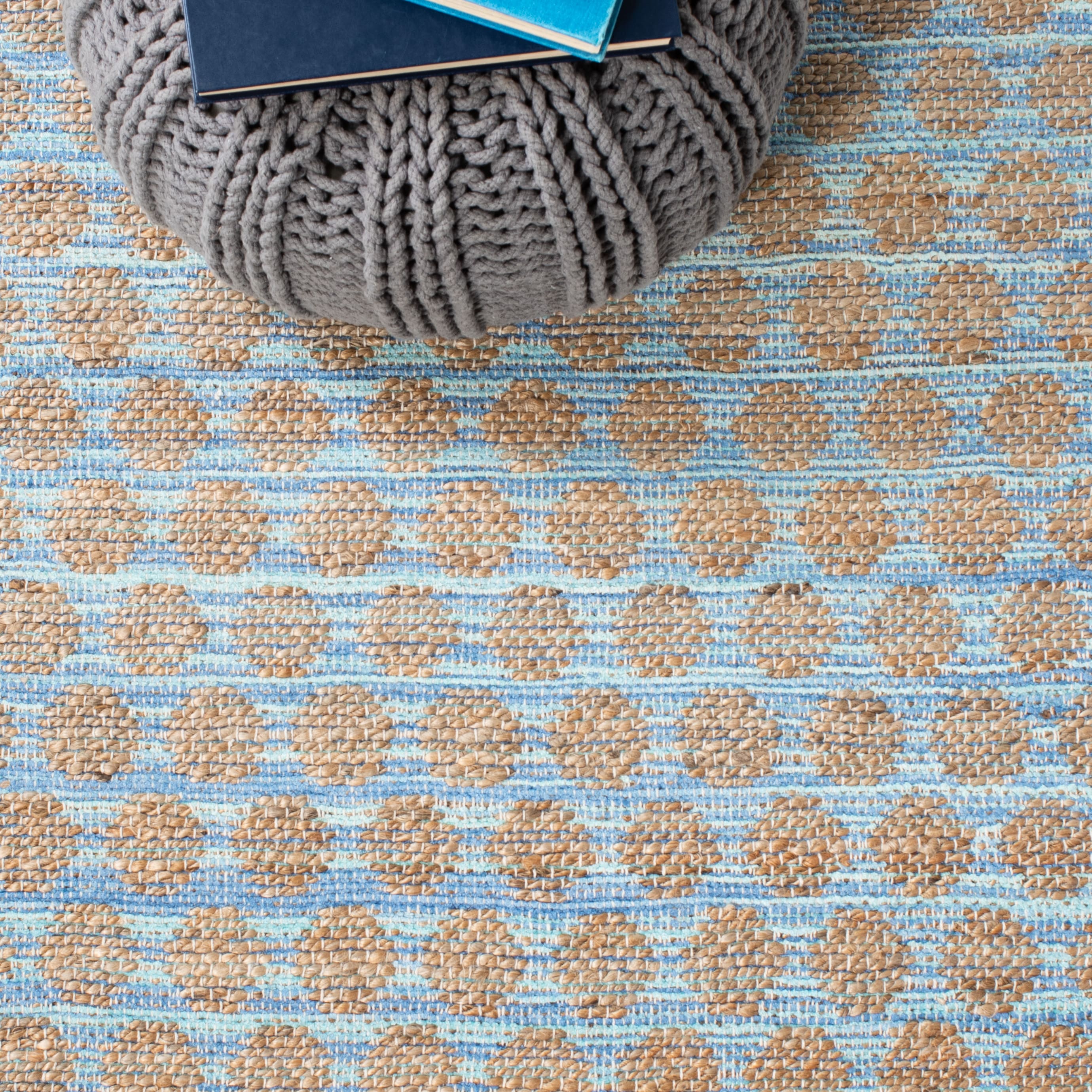 Safavieh CAP820B-5 rugs - View #5