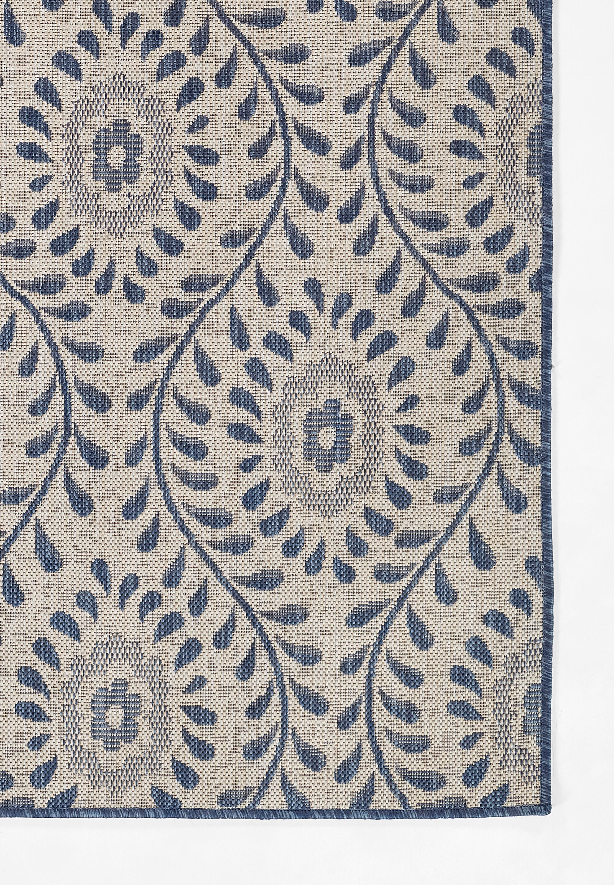 Momeni 4 X 6 (ft) Blue Indoor/Outdoor Area Rug in the Rugs 
