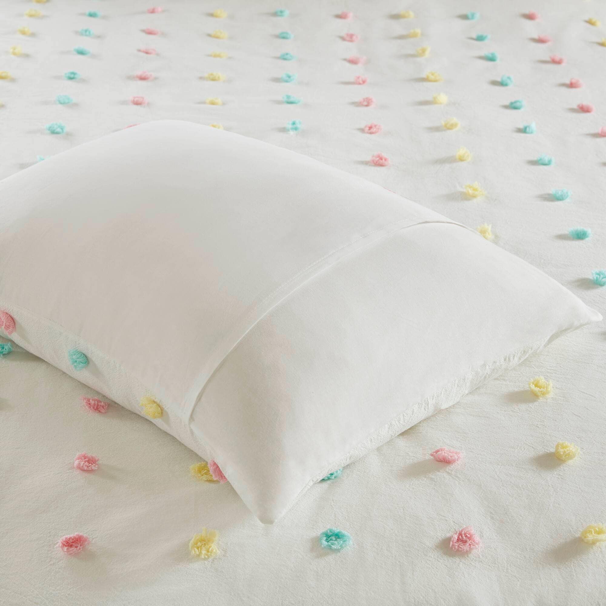 Cozy Cotton Twin Pom Pom Kids' Quilt Set in White