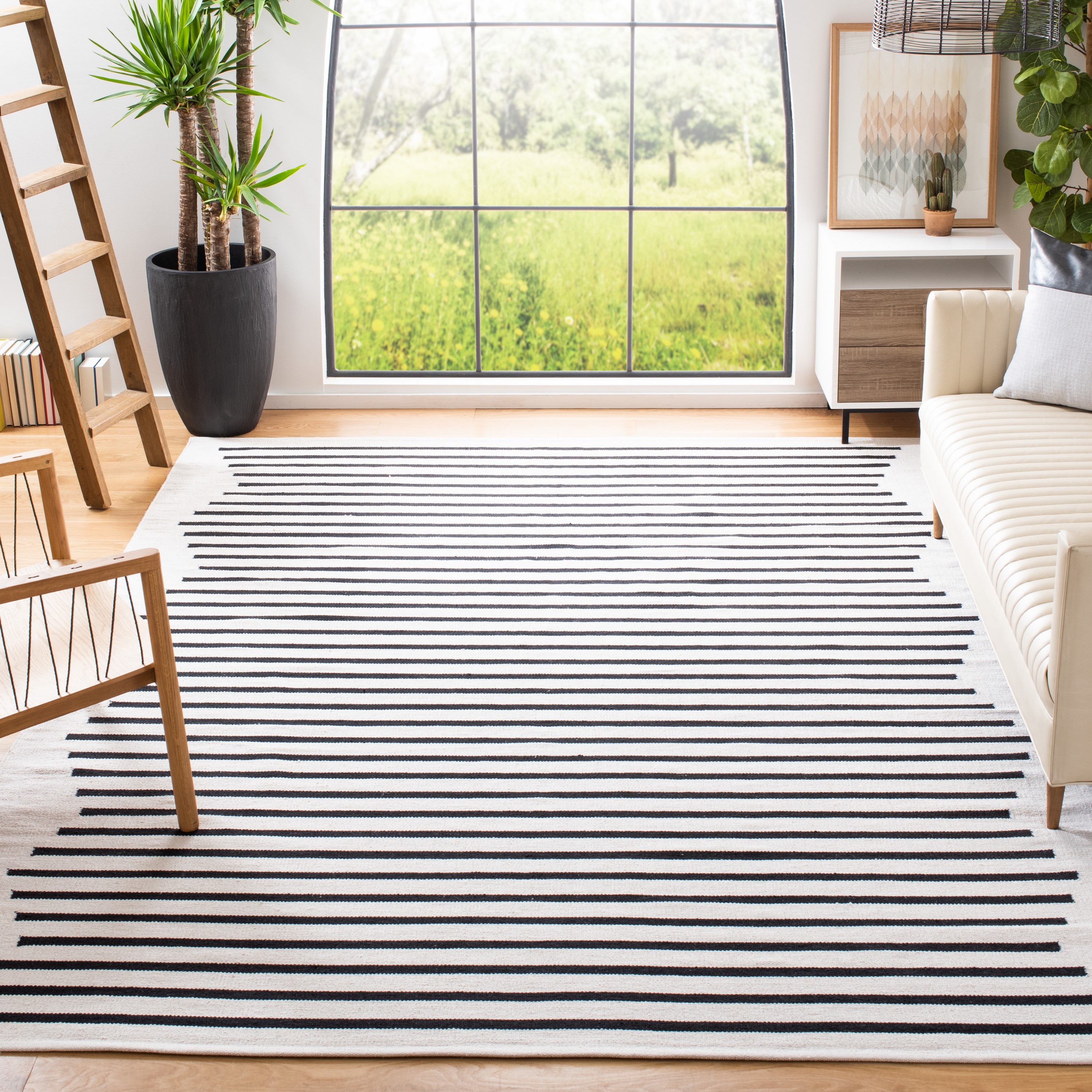 Safavieh MTK313A-9 Montauk Nicoletta 9 x 12 (ft) Cotton Ivory/Black Rectangular Indoor Abstract Bohemian/Eclectic Area rug