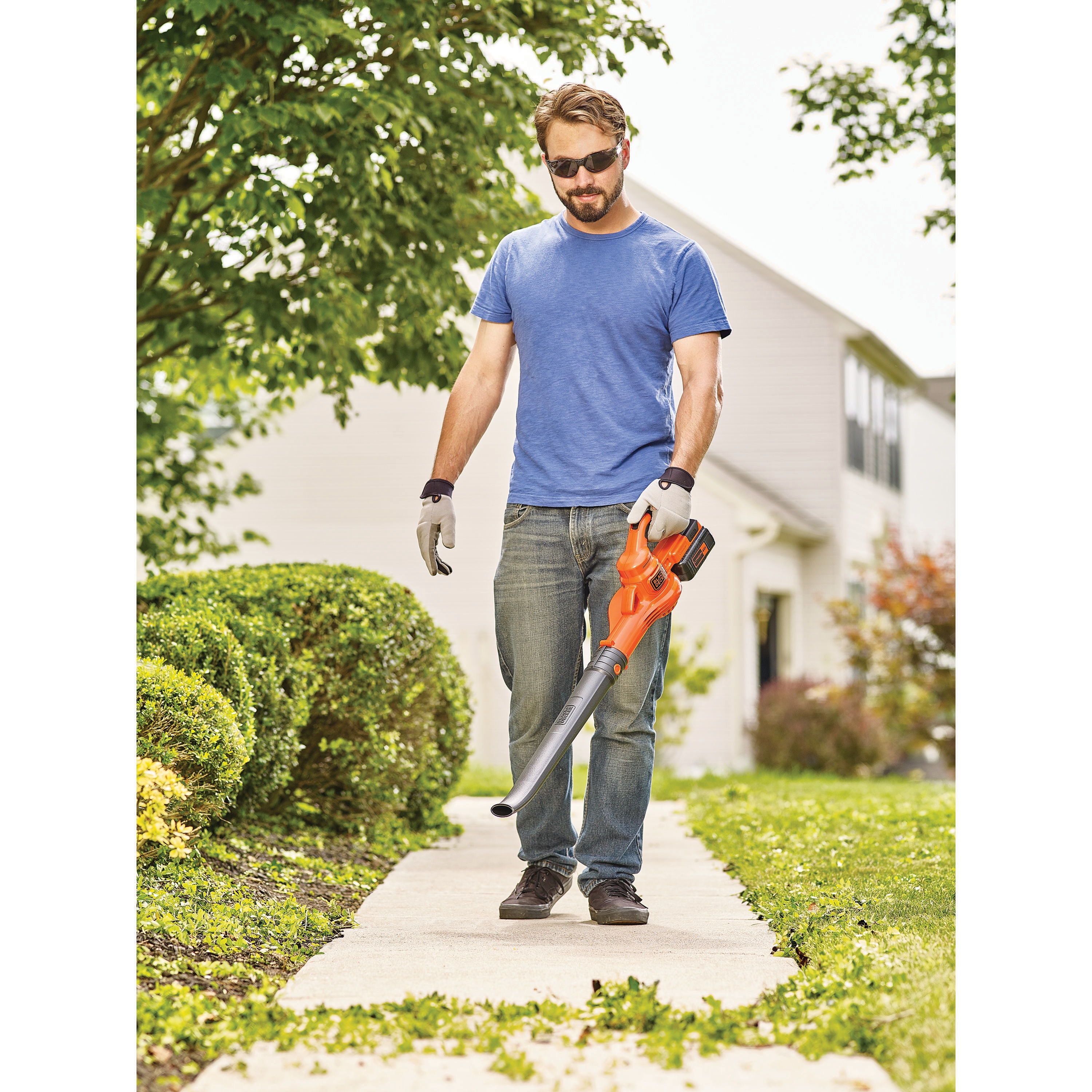 Black & Decker Lsw20 Cordless Hard Surface Sweeper, 20 V, Lithium-Ion, 120  cfm, 120 mph