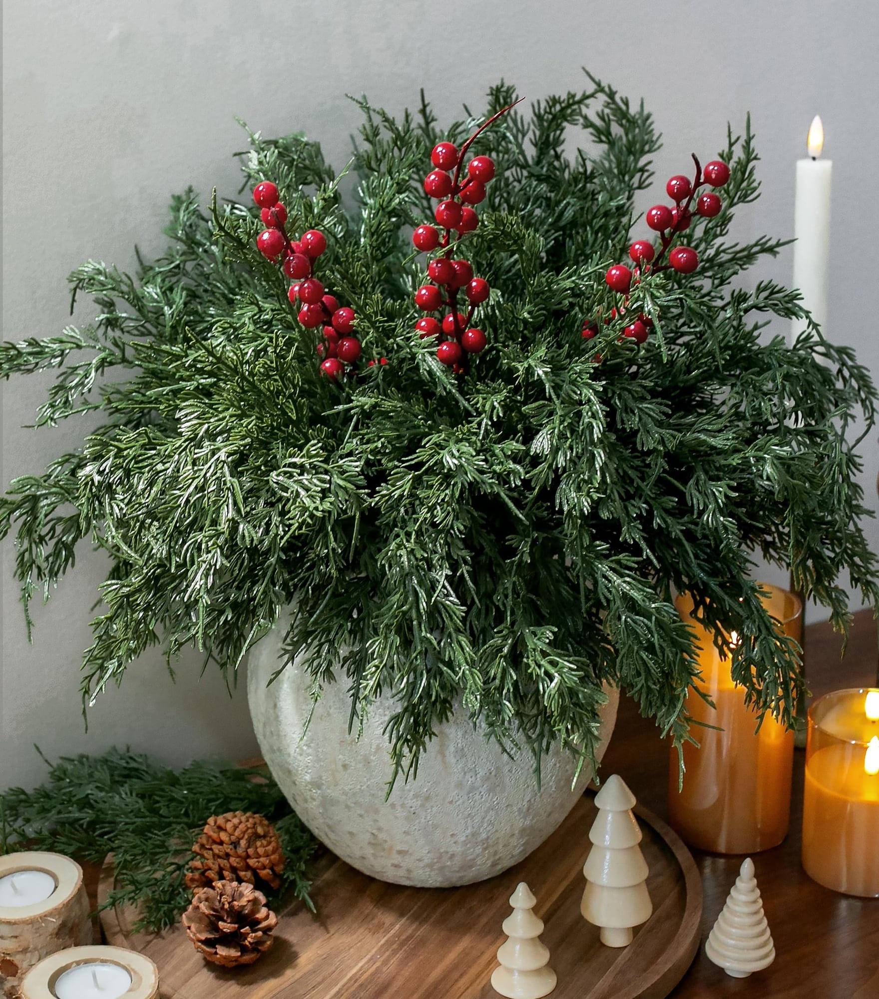 Phewnyzo Artificial Norfolk Pine Branches and Red Berries 15 pcs