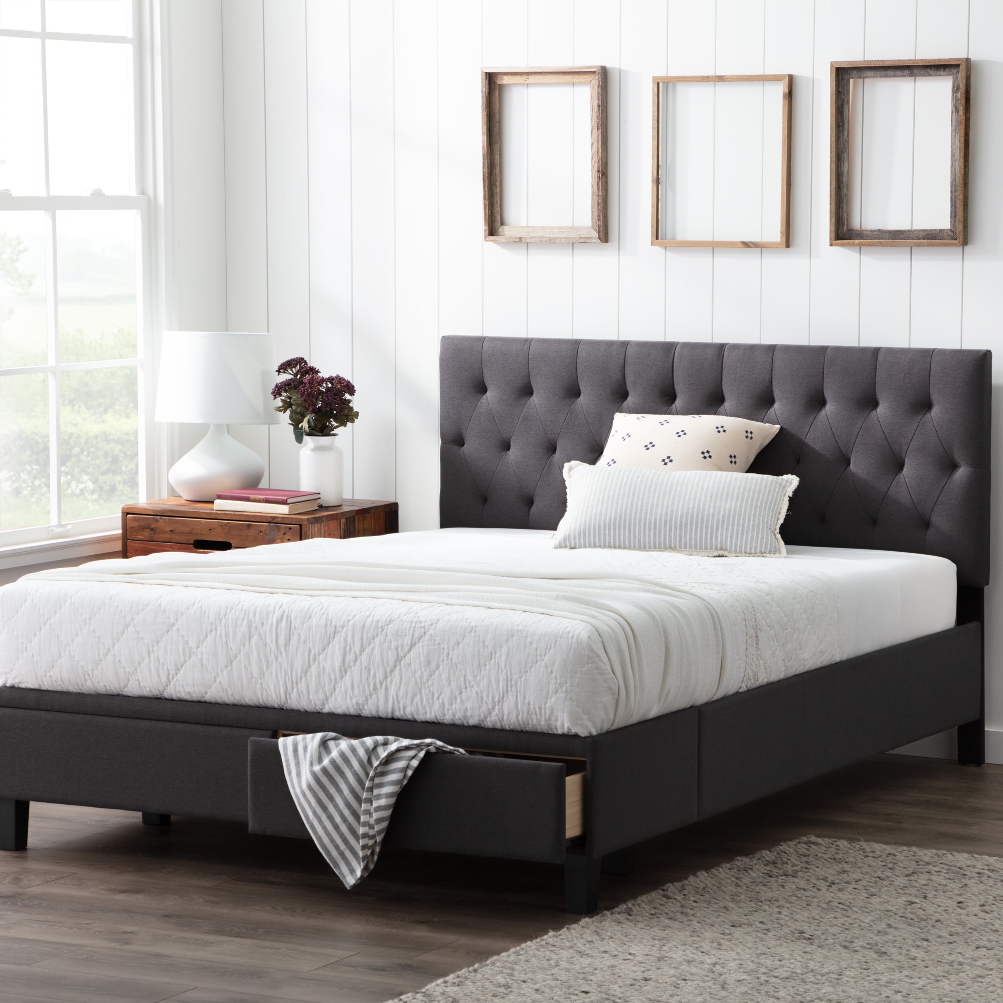 Gray bed deals frame queen