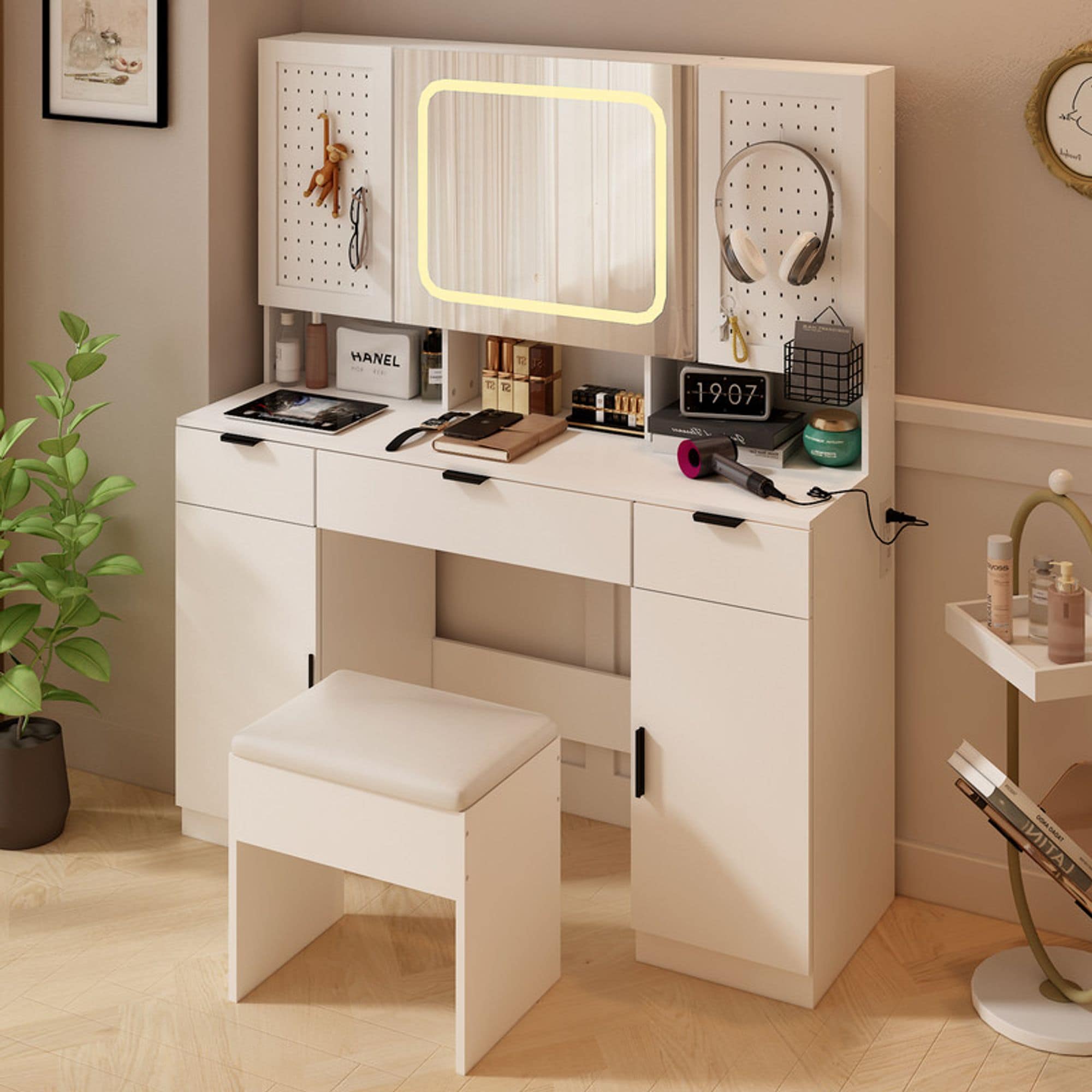 Winado G52002737 Bedroom-Vanities - View #2