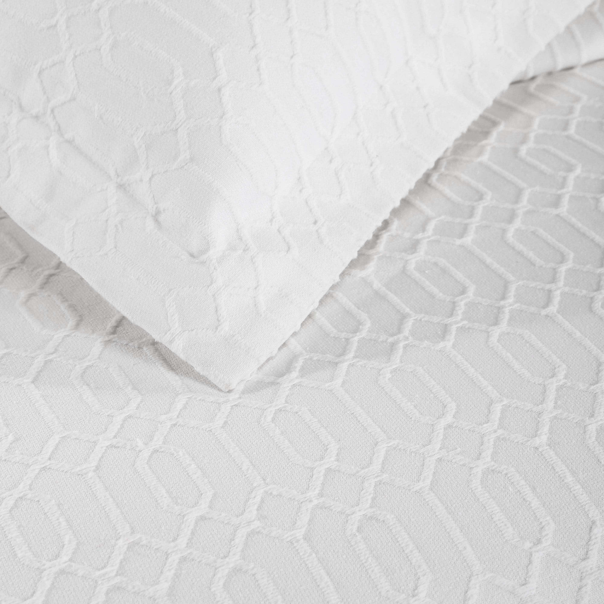 Superior BDSPD REMI-QN-WH Comforters-And-Bedspreads - View #6