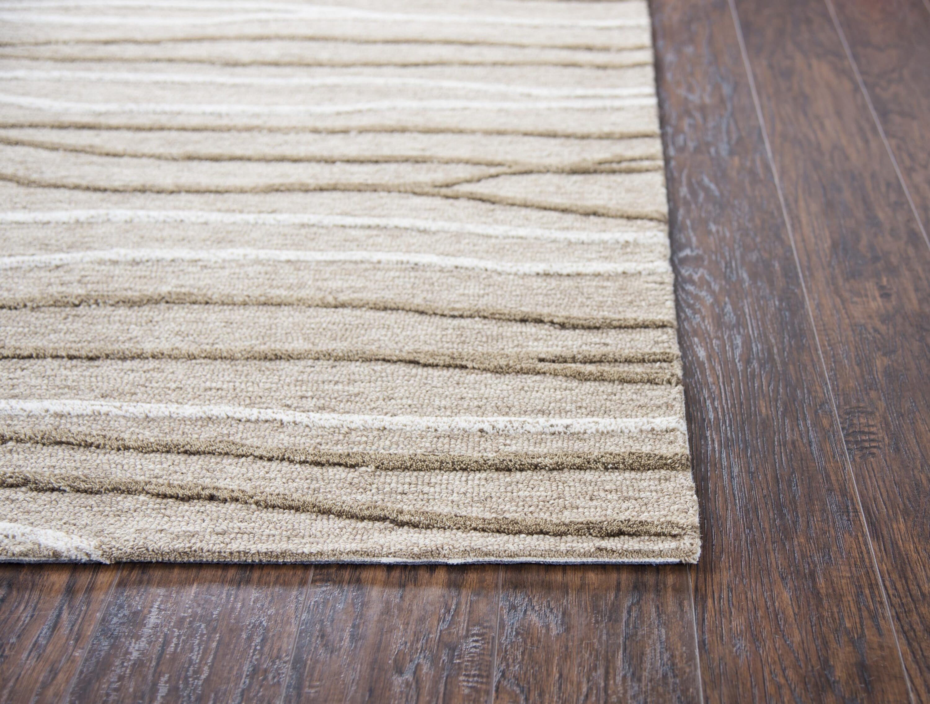 Geneva Natural Ivory 5' x 8' Abstract Hand-Tufted Wool Area Rug
