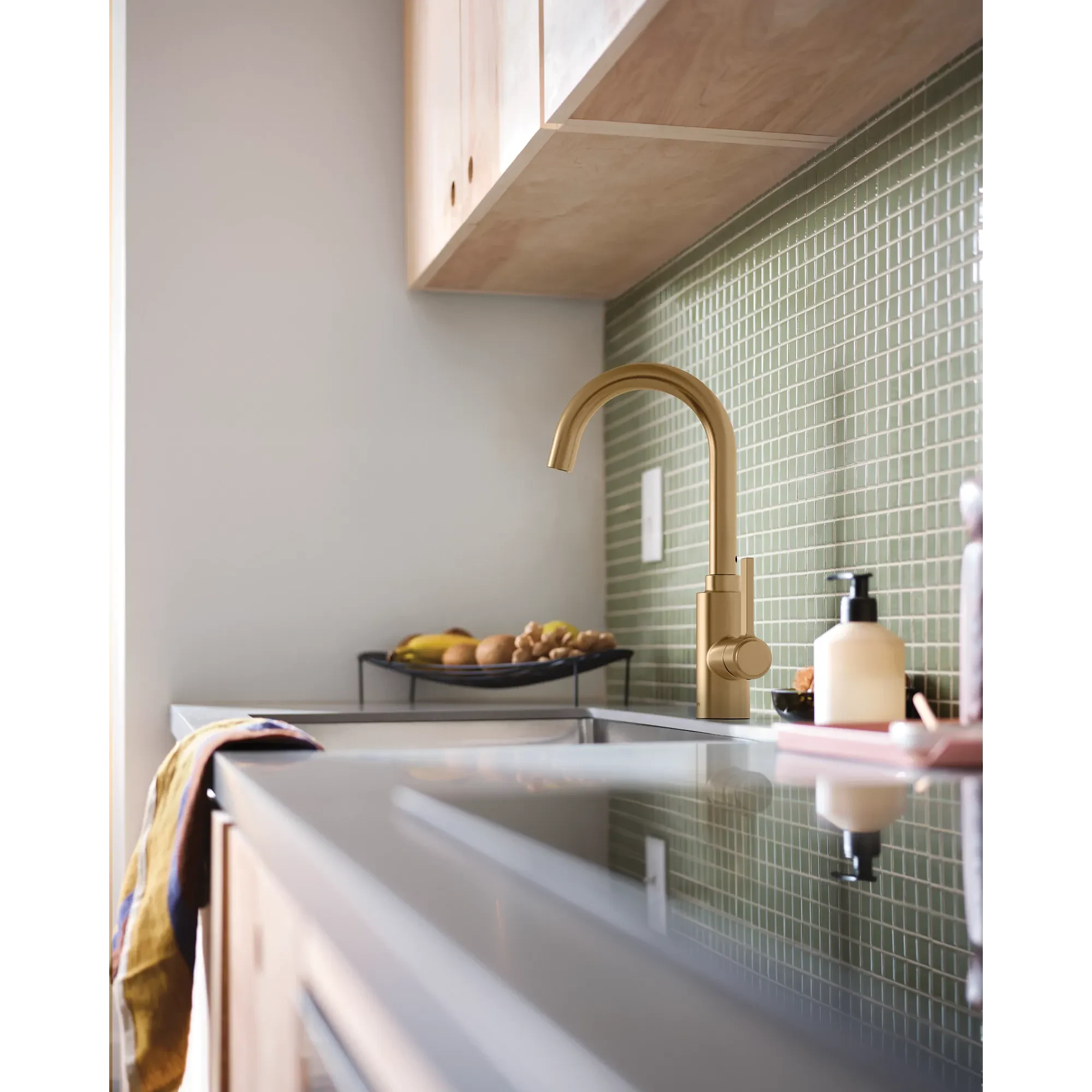 Moen 5882BZG Kitchen-Faucets - View #2
