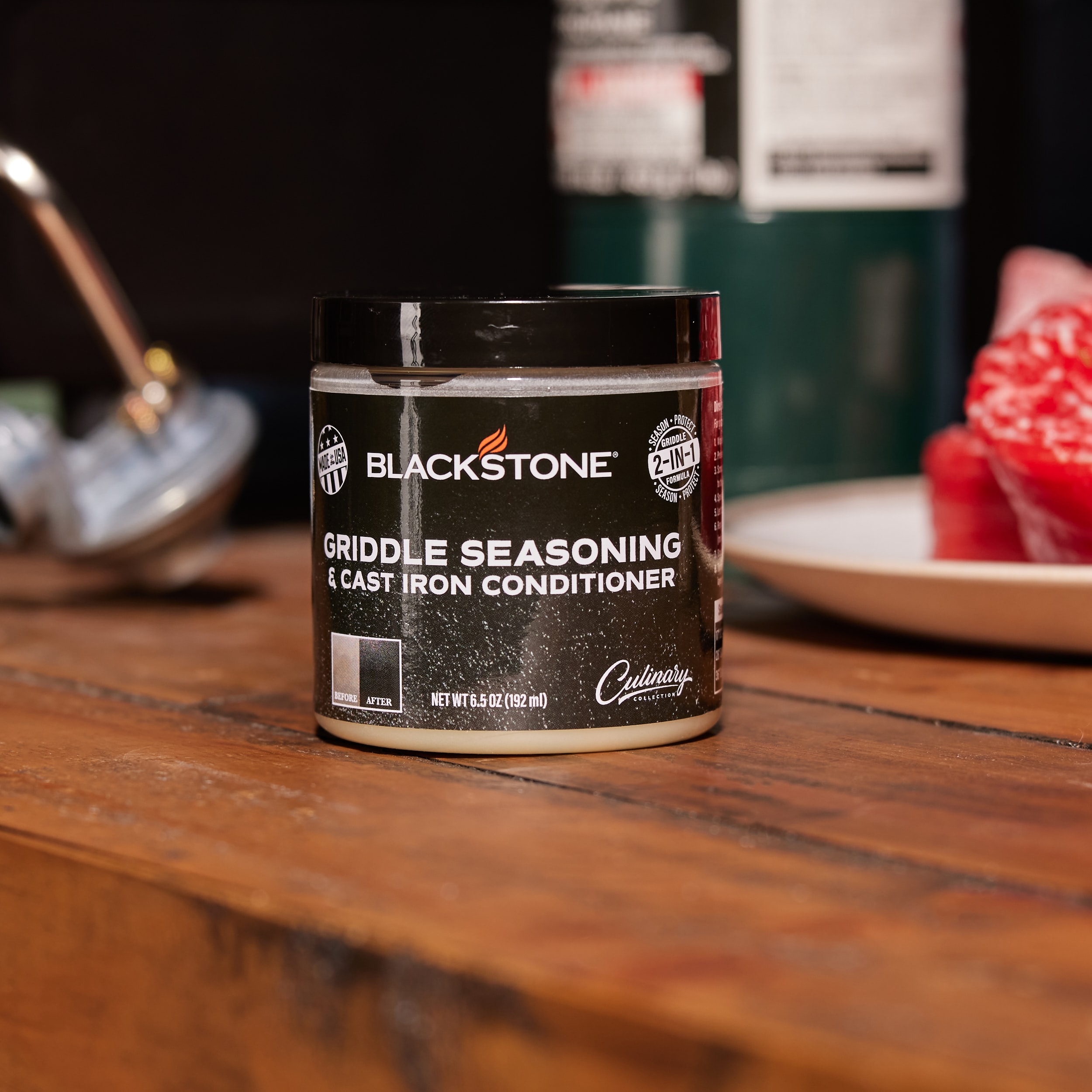Blackstone Griddle Seasoning and Conditioner 1 Bottle of 2-In-1 Griddle  Formula (1 Pack) (2)