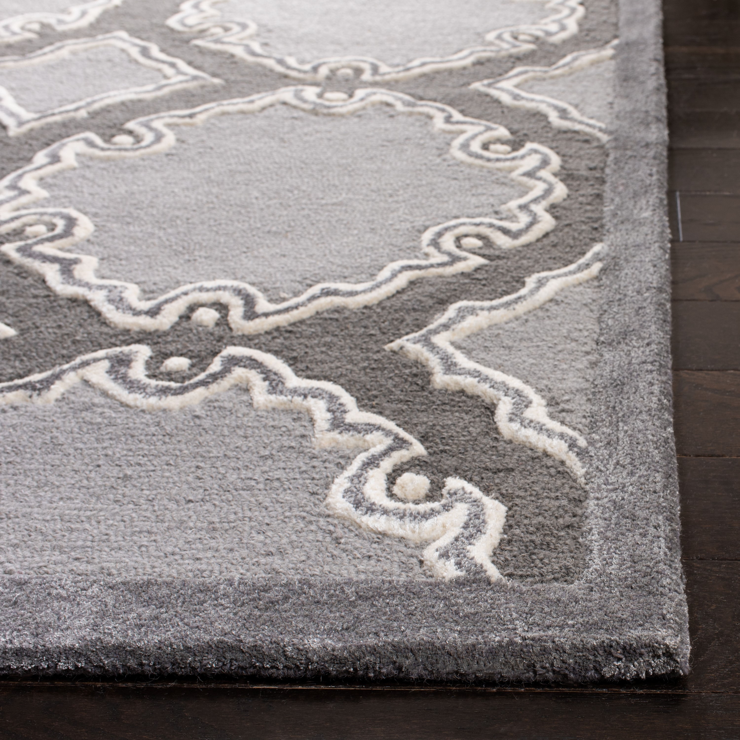 Safavieh BEL139A-24 rugs - View #3