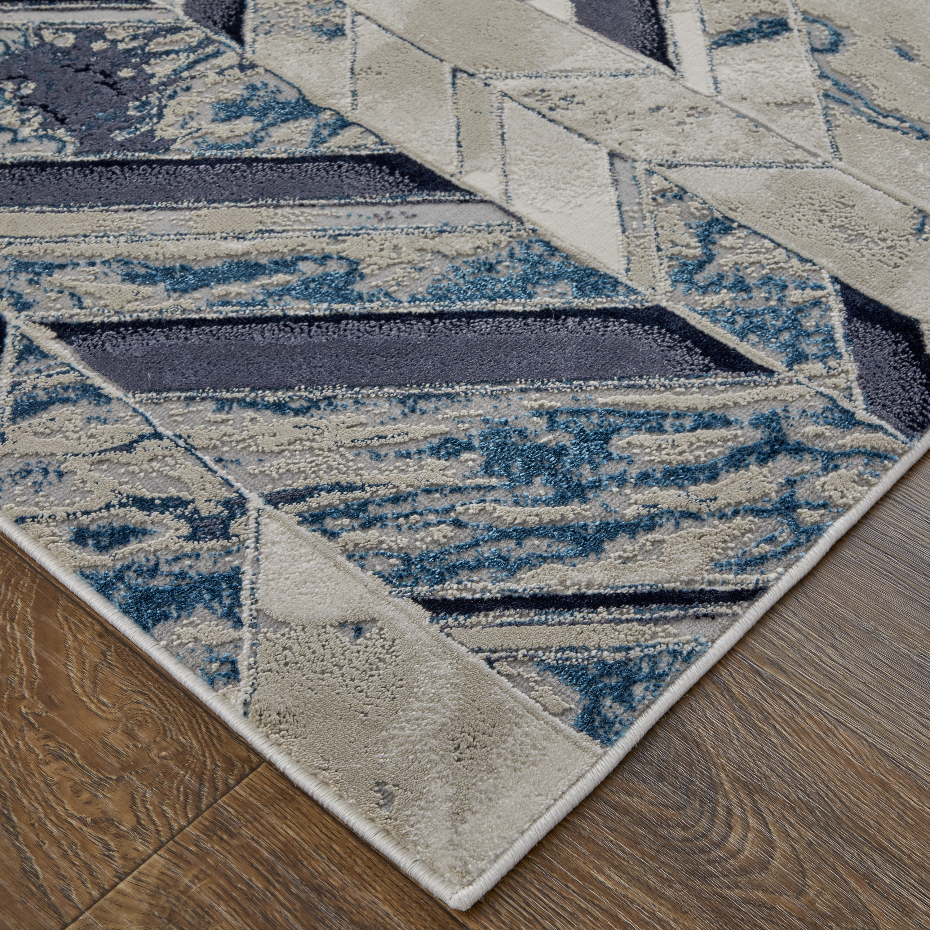 Blue and Gray Geometric Synthetic 4' x 6' Area Rug