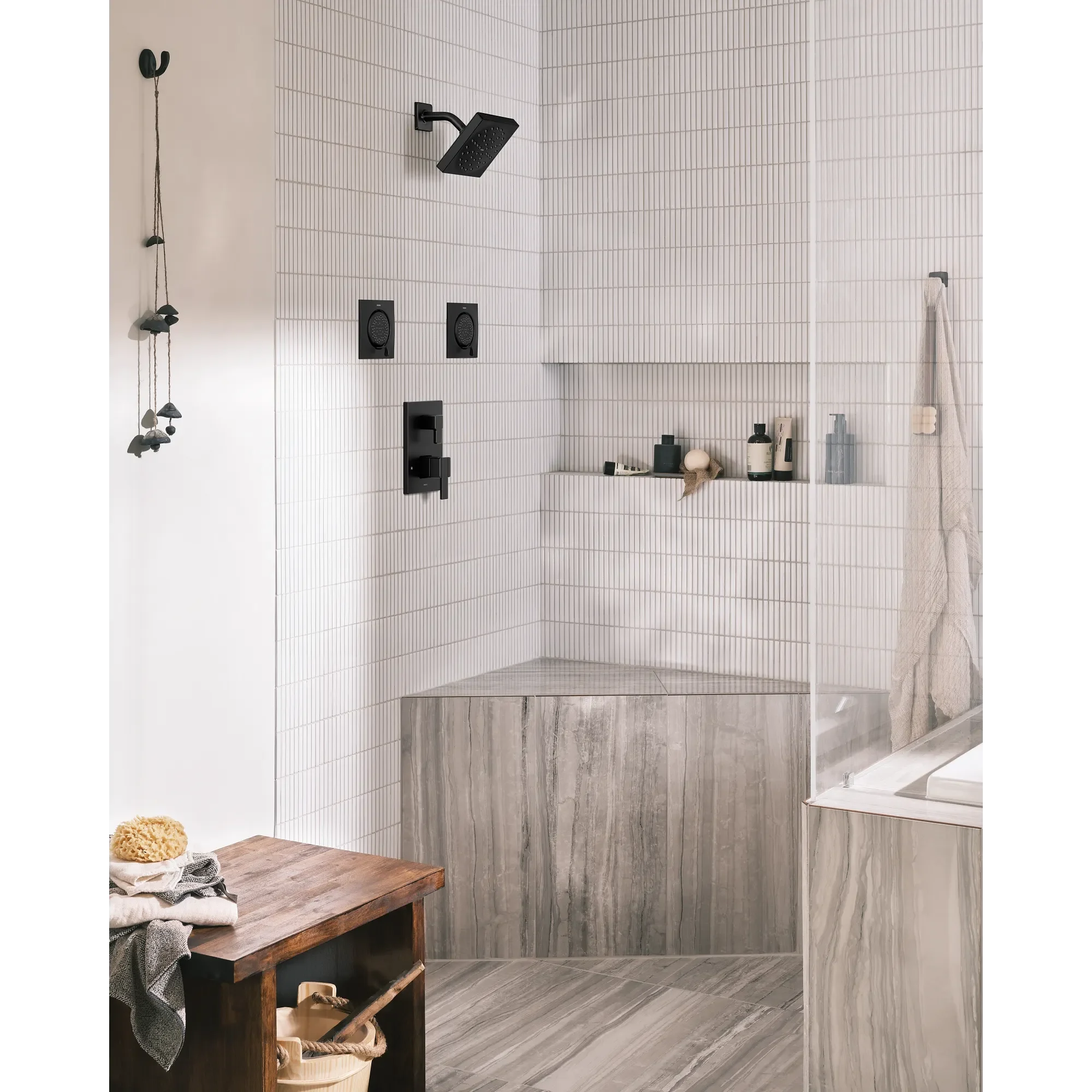 Moen S3879EPBL Showerhead-Bar-Panels - View #2