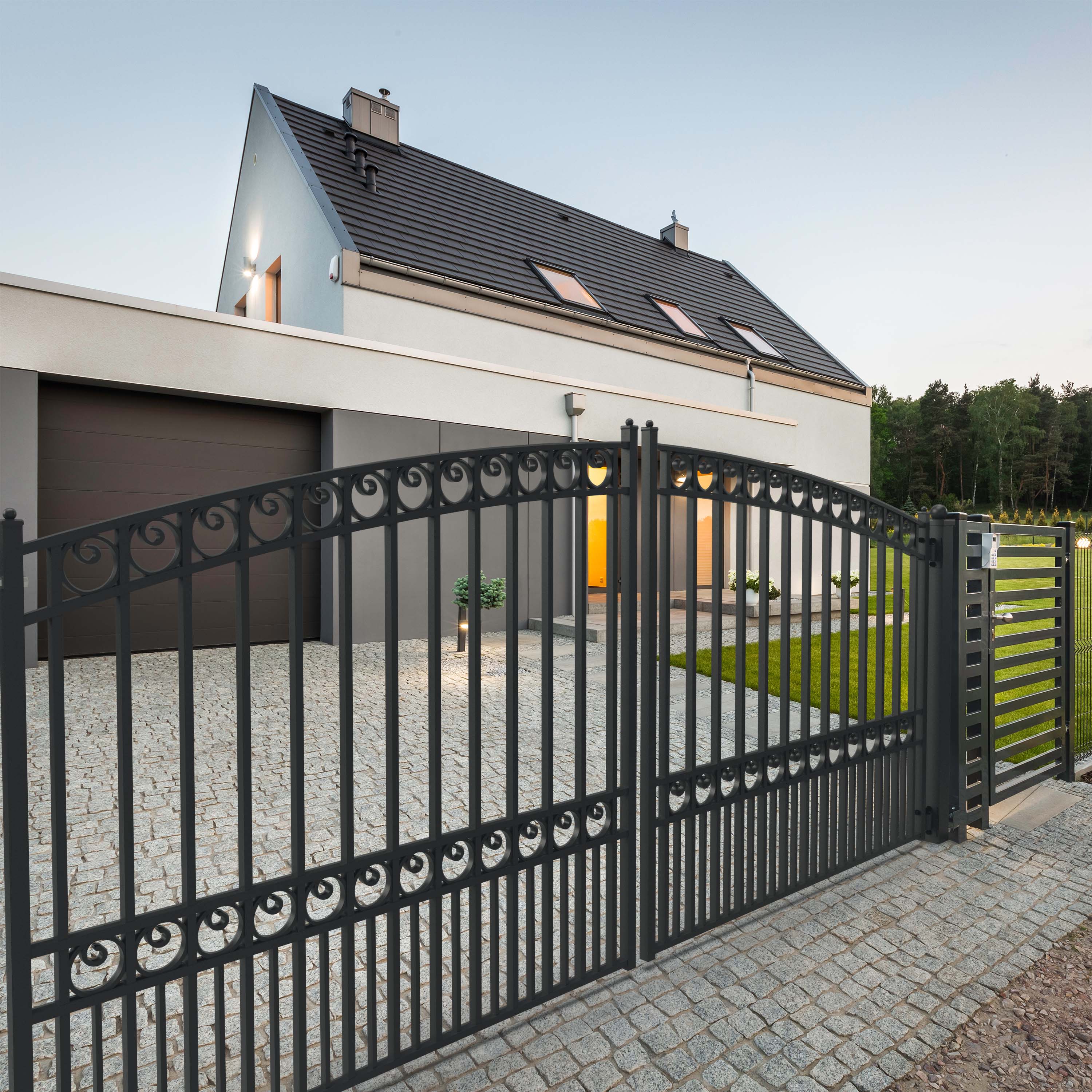 ALEKO DG18PARD-LO Driveway-Gates - View #4