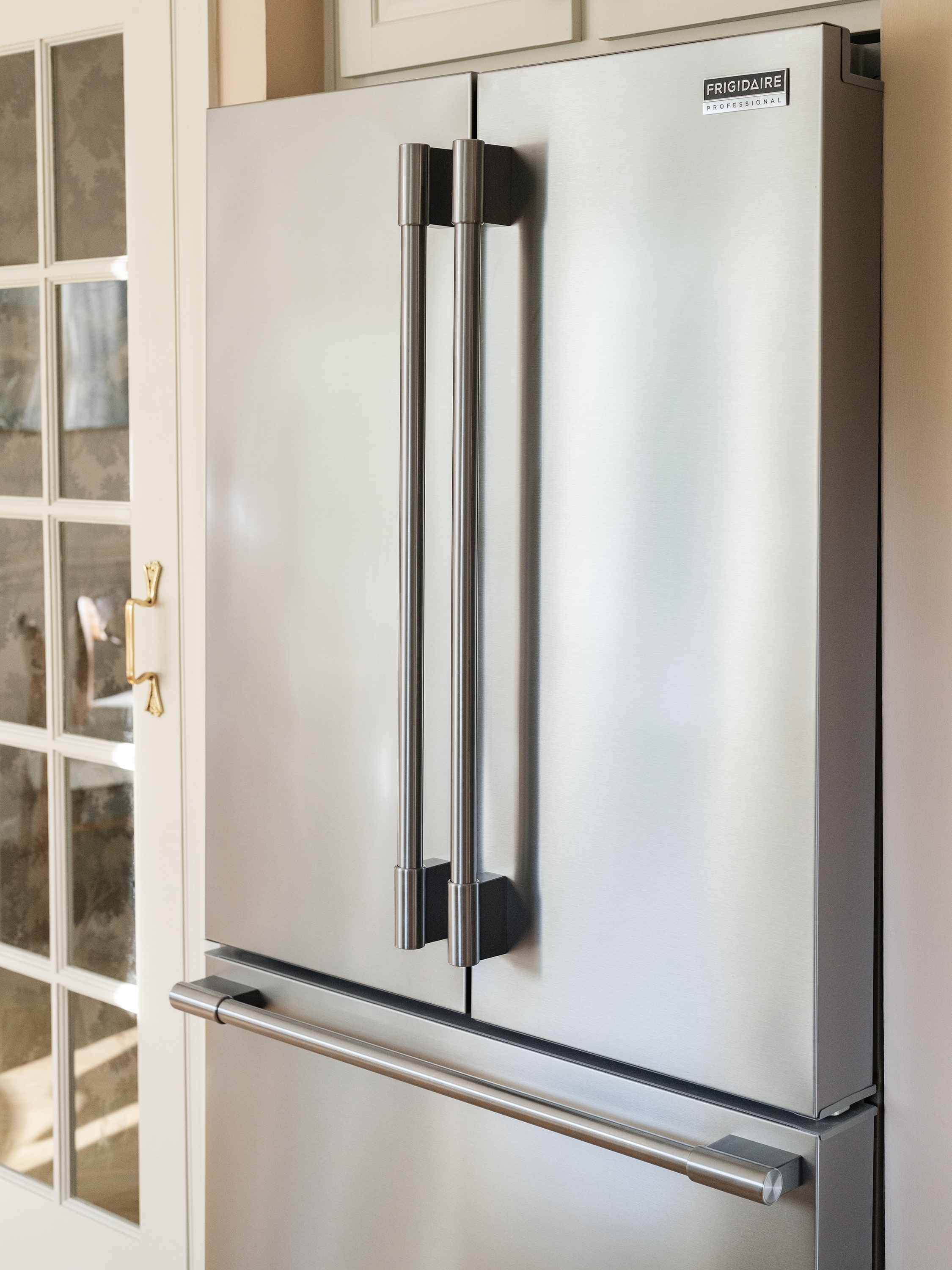 Frigidaire PRFG2383AF French-Door-Refrigerators - View #3
