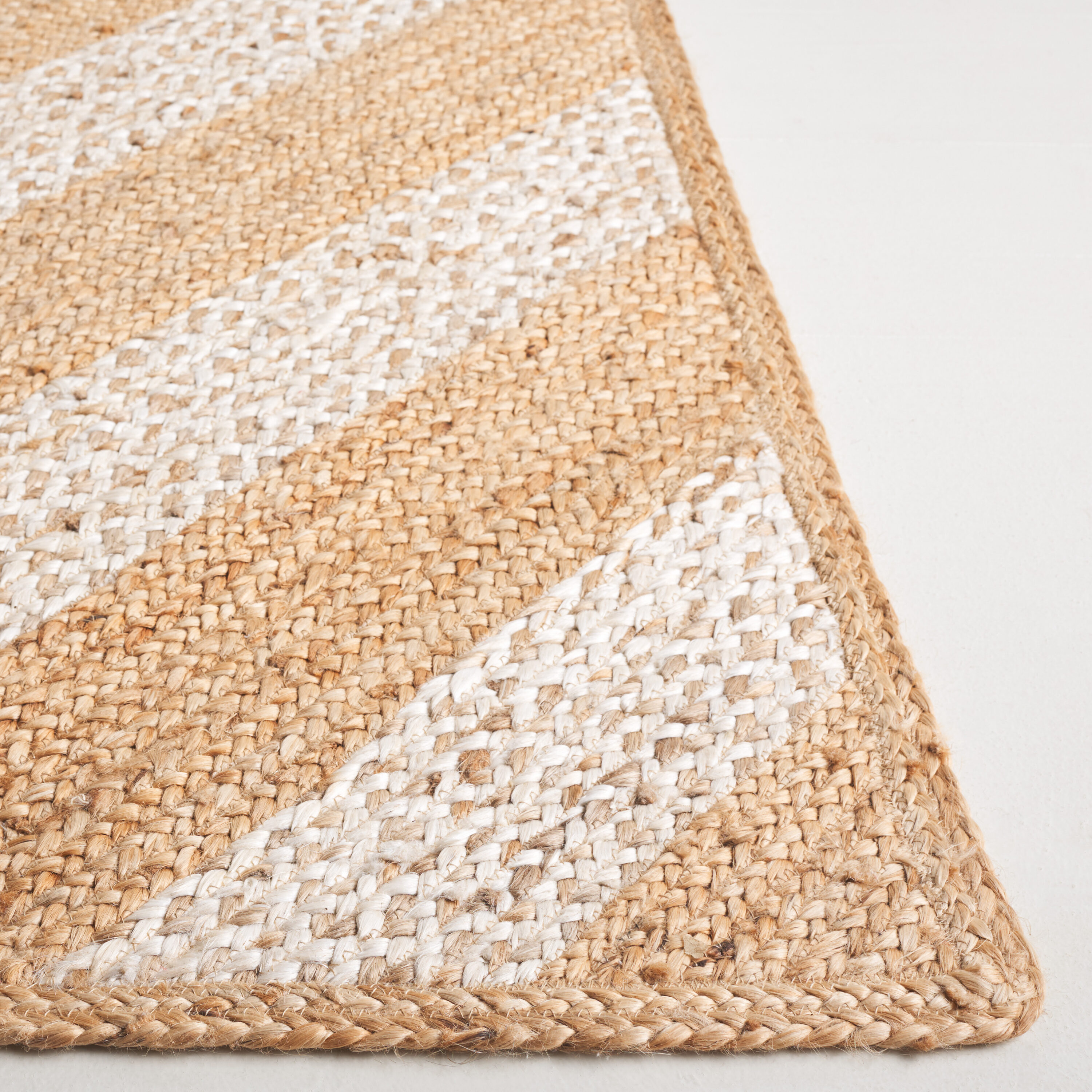 Safavieh NFB926A-4 rugs - View #3
