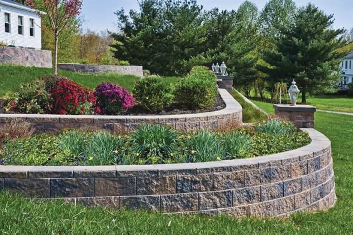  LR110.W.GC.SF Retaining-Wall-Block - View #3